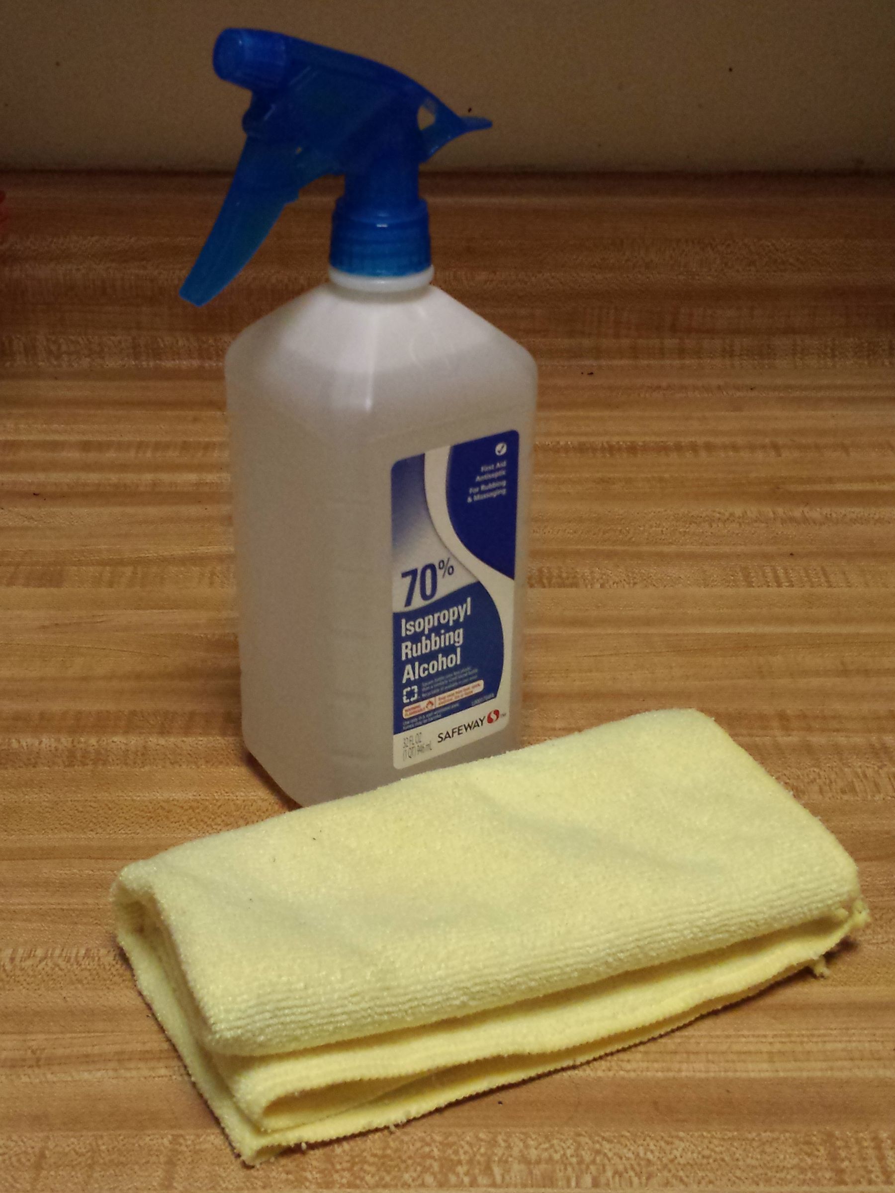 [Lifehack] Rubbing Alcohol + Spray Nozzle = White Board Cleaner, Disinfectant Spray, Etc.