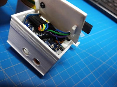 Assembly Everything in the 3d Printed Housing