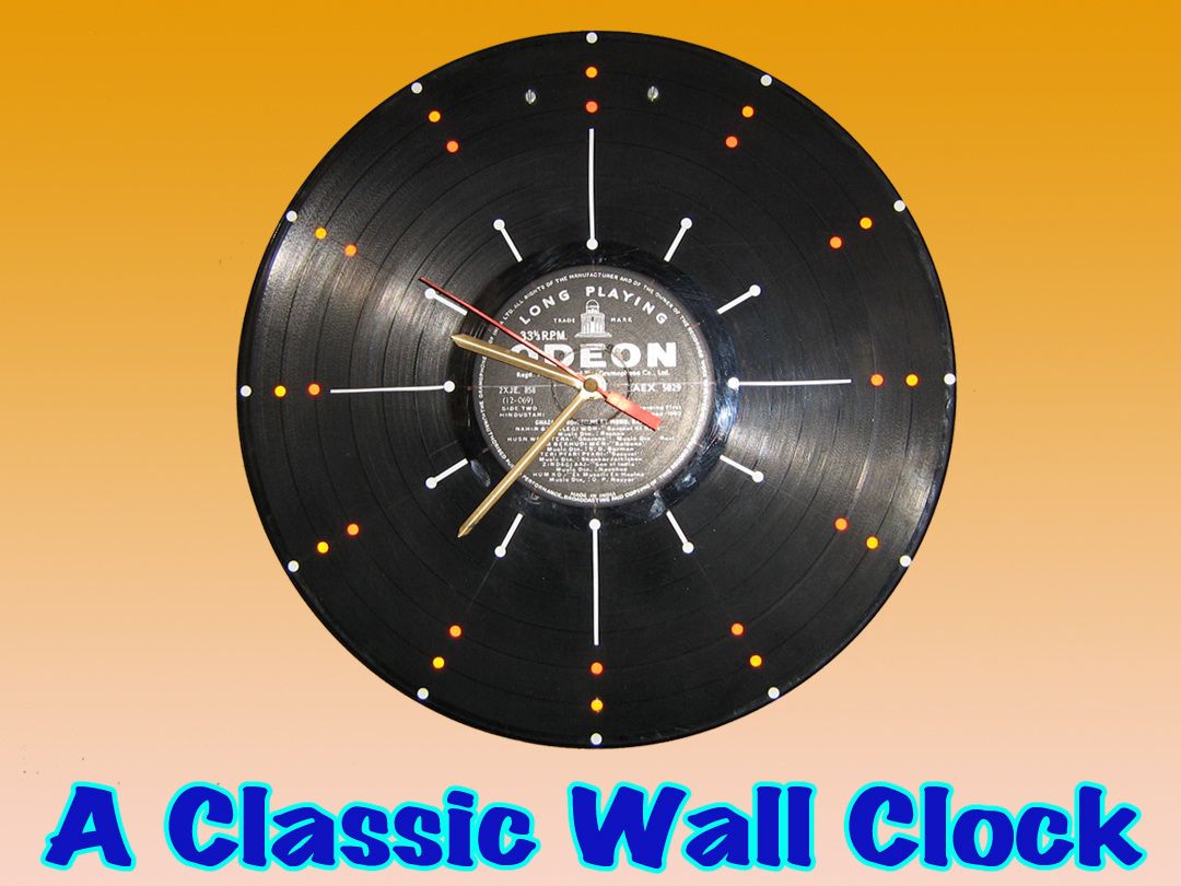A CLASSIC WALL CLOCK