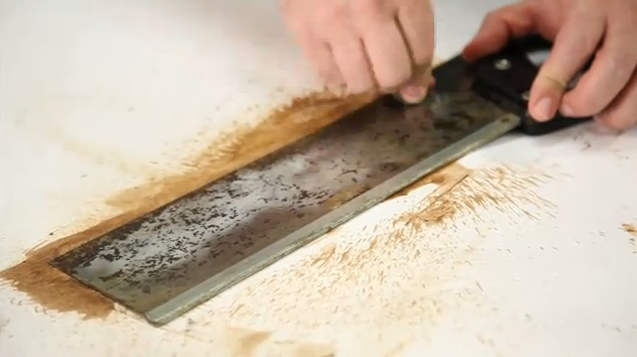 How to Remove Rust From Your Tools - Build.com 30 Second Tip