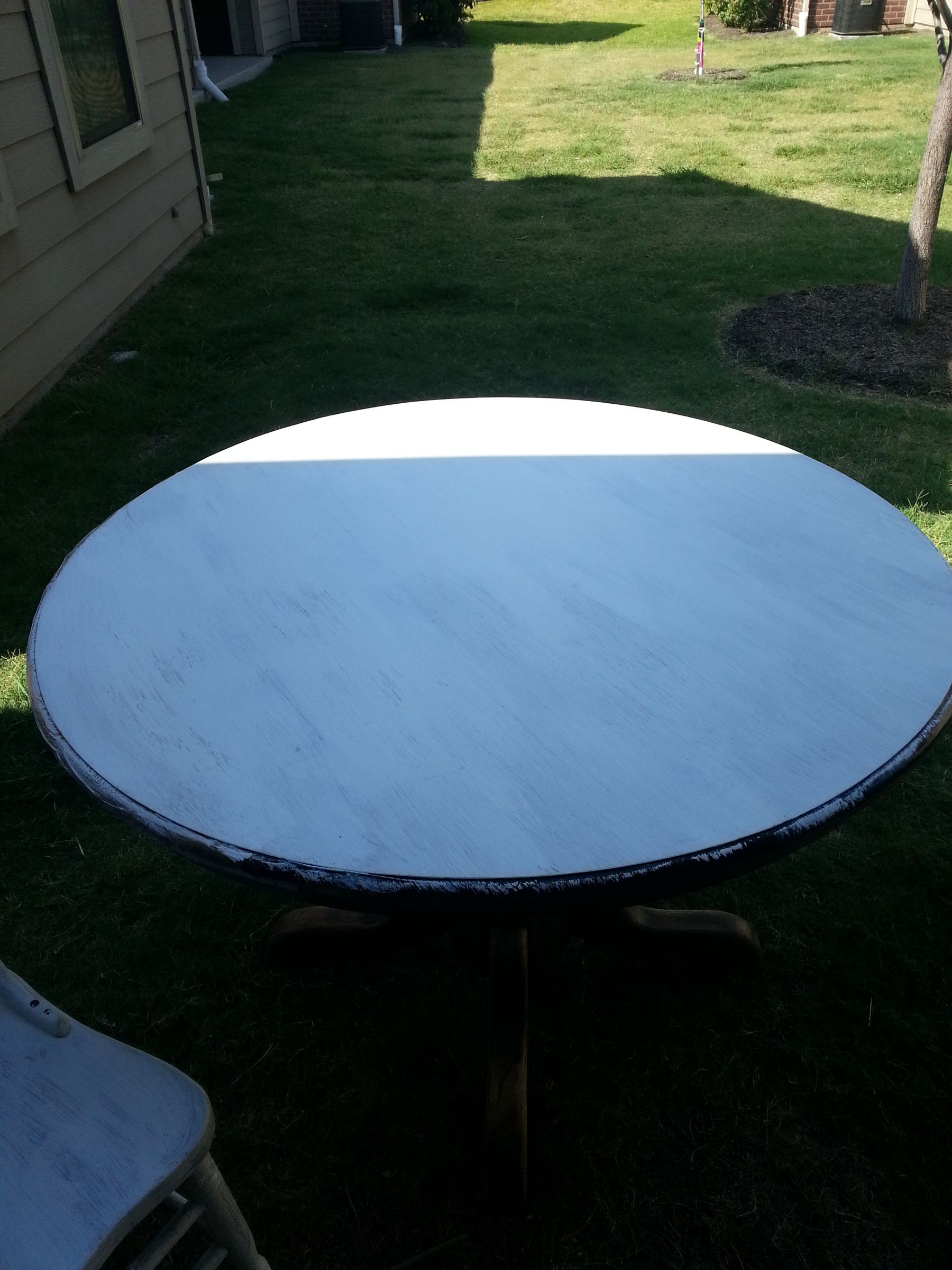 How to Turn an Outdated Dinning Table Into Jack Daniels Themed Game