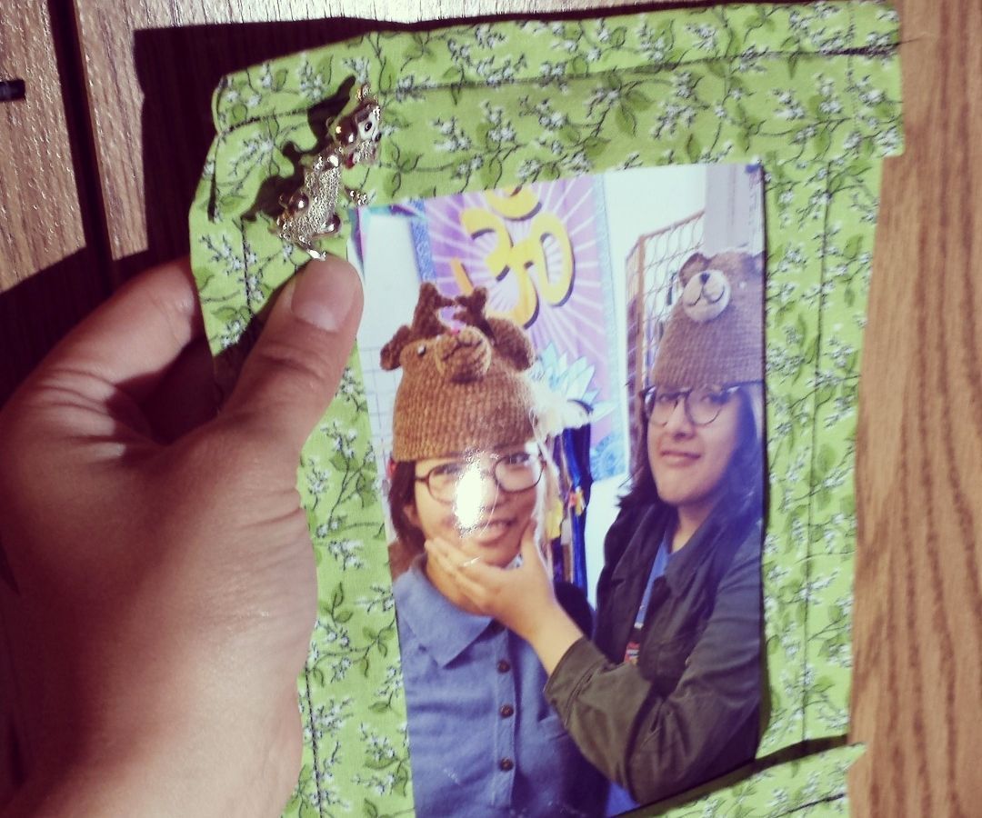 How to Make a Flexible Velcro Picture Frame