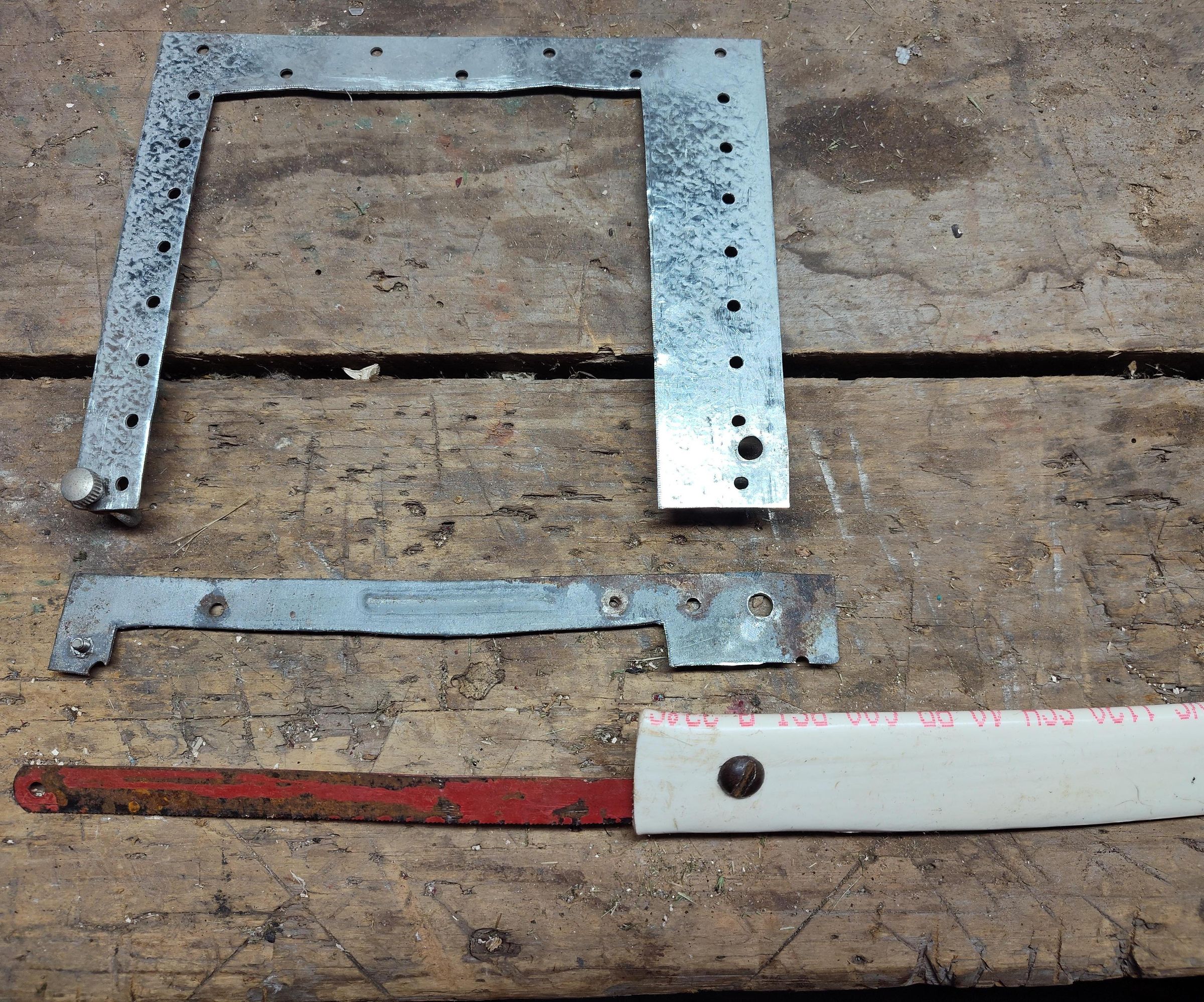 Mini Hacksaw With Removable Frames