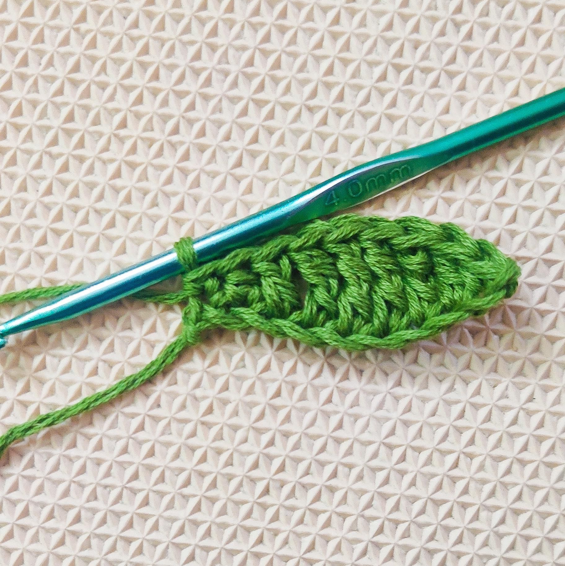 How to Crochet a Leaf Applique 6 Steps (with Pictures) Instructables