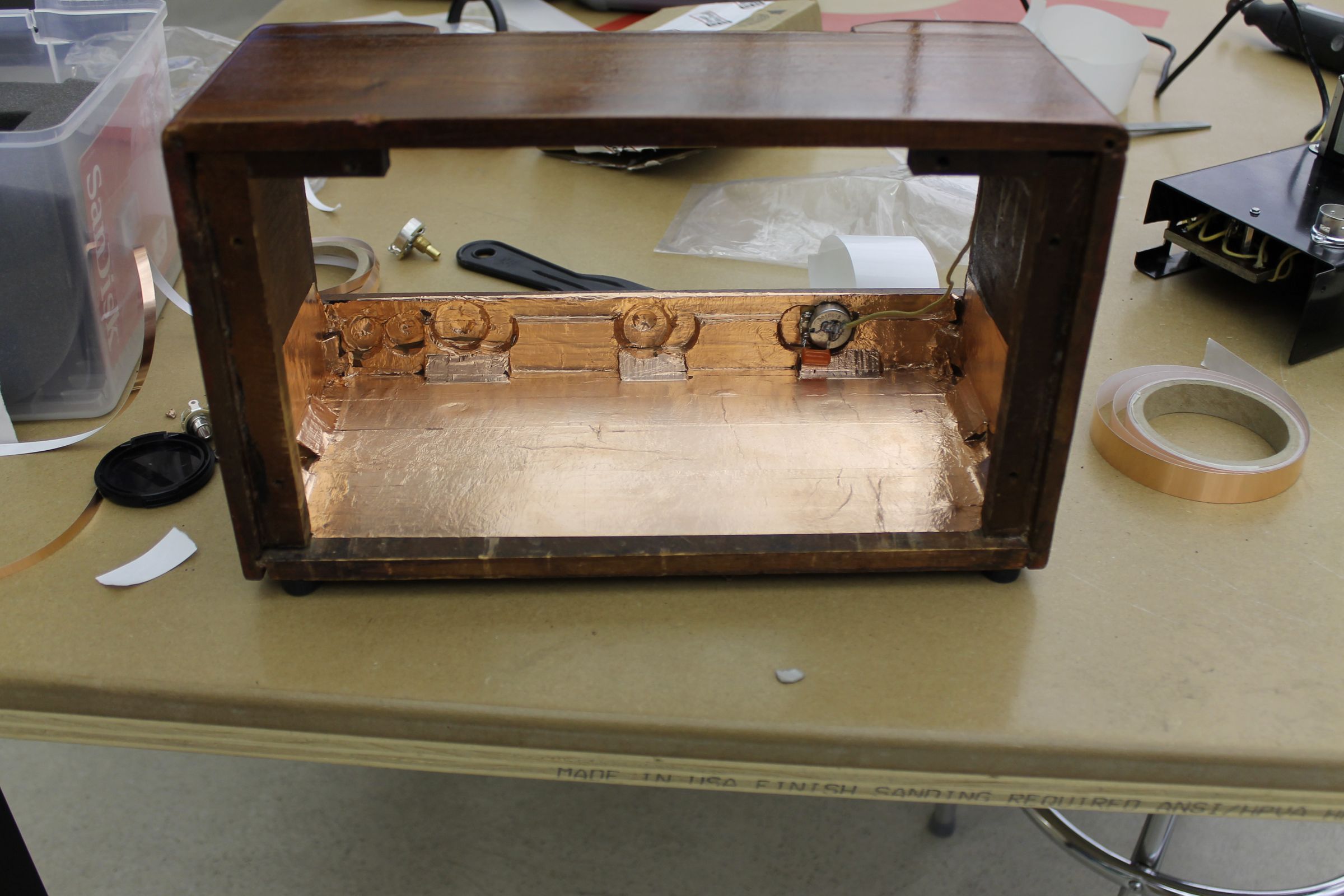 Line a Guitar Amplifier Chassis to Reduce RF 5 Steps (with Pictures
