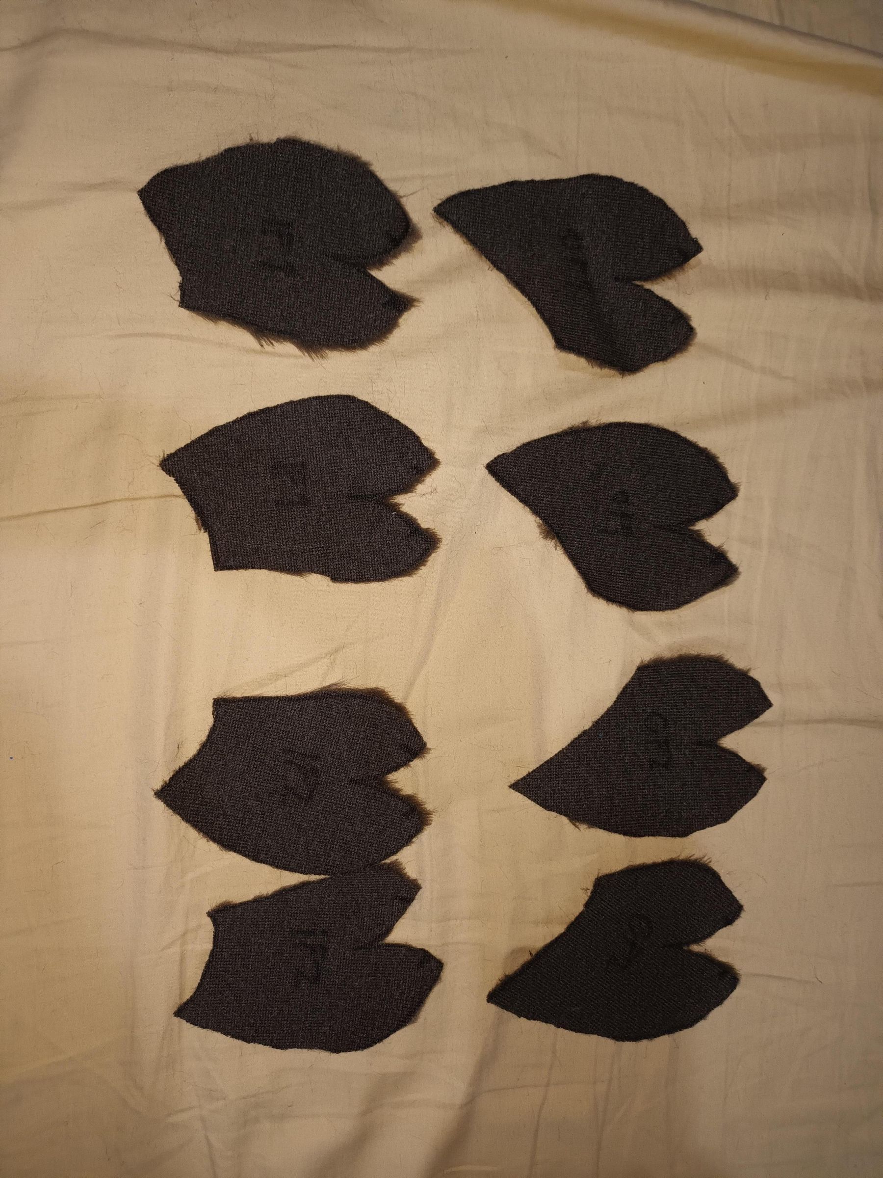 Theo Hand Paws : 9 Steps - Instructables