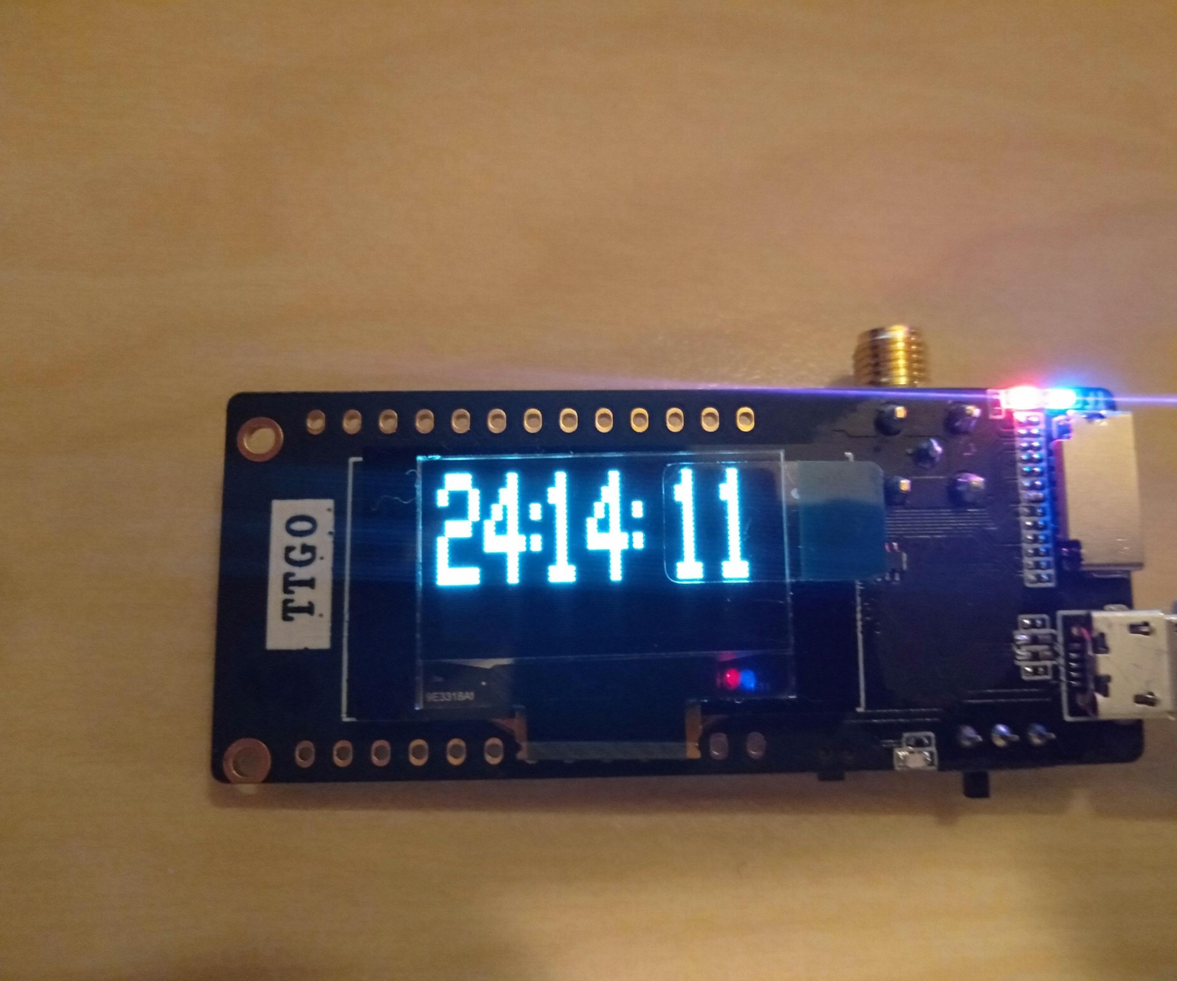 TTGO Lora OLED Clock
