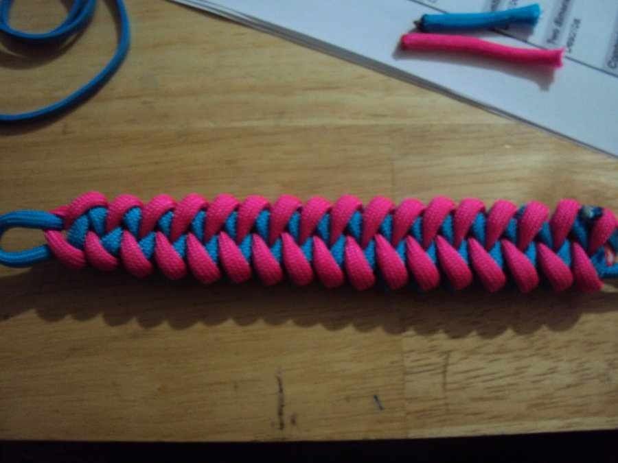 Tight Fishtail Knott Braclet With Shoe Laces