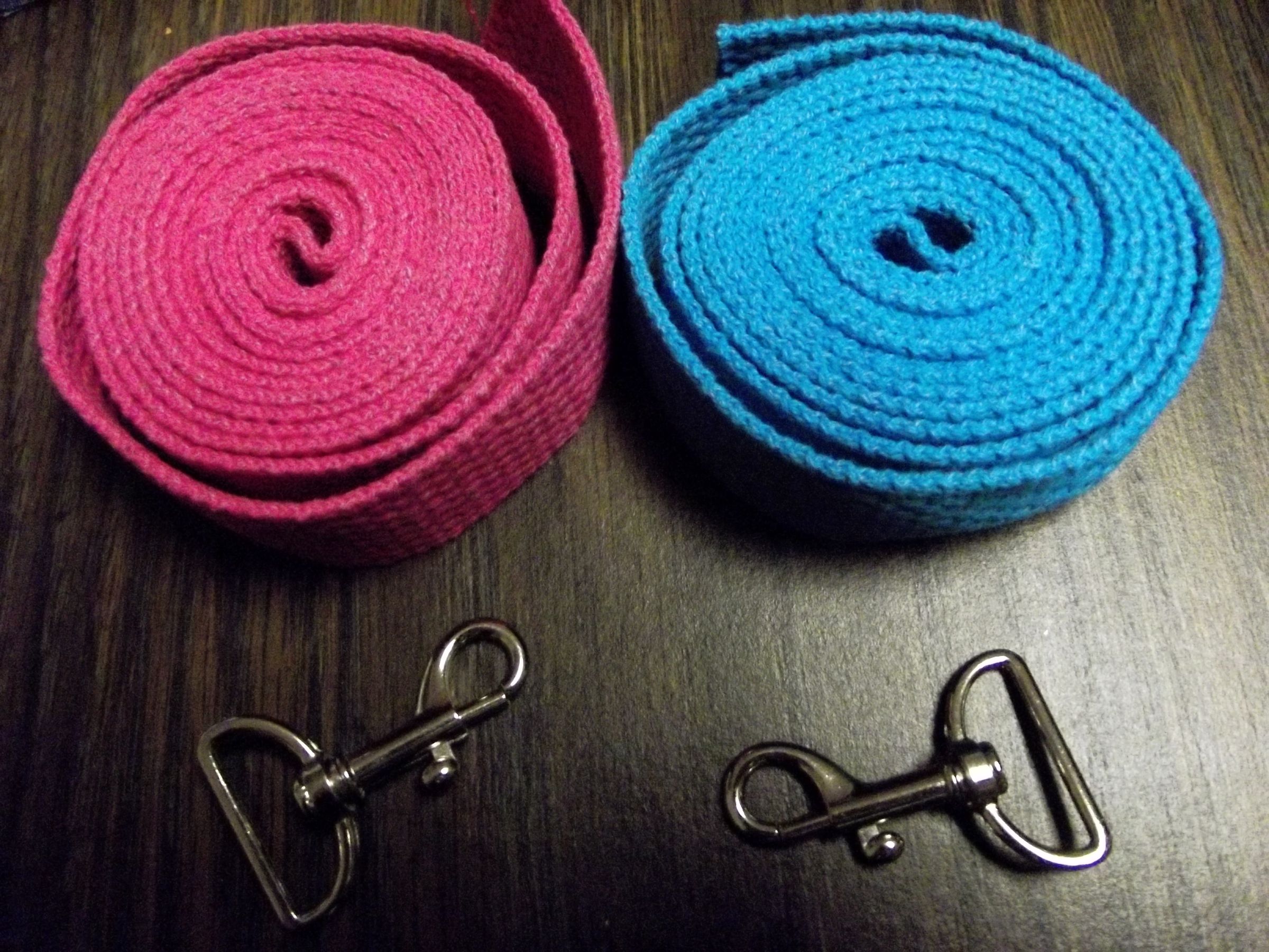 Great Quality and Super Easy Leash (2 Easy Step!)