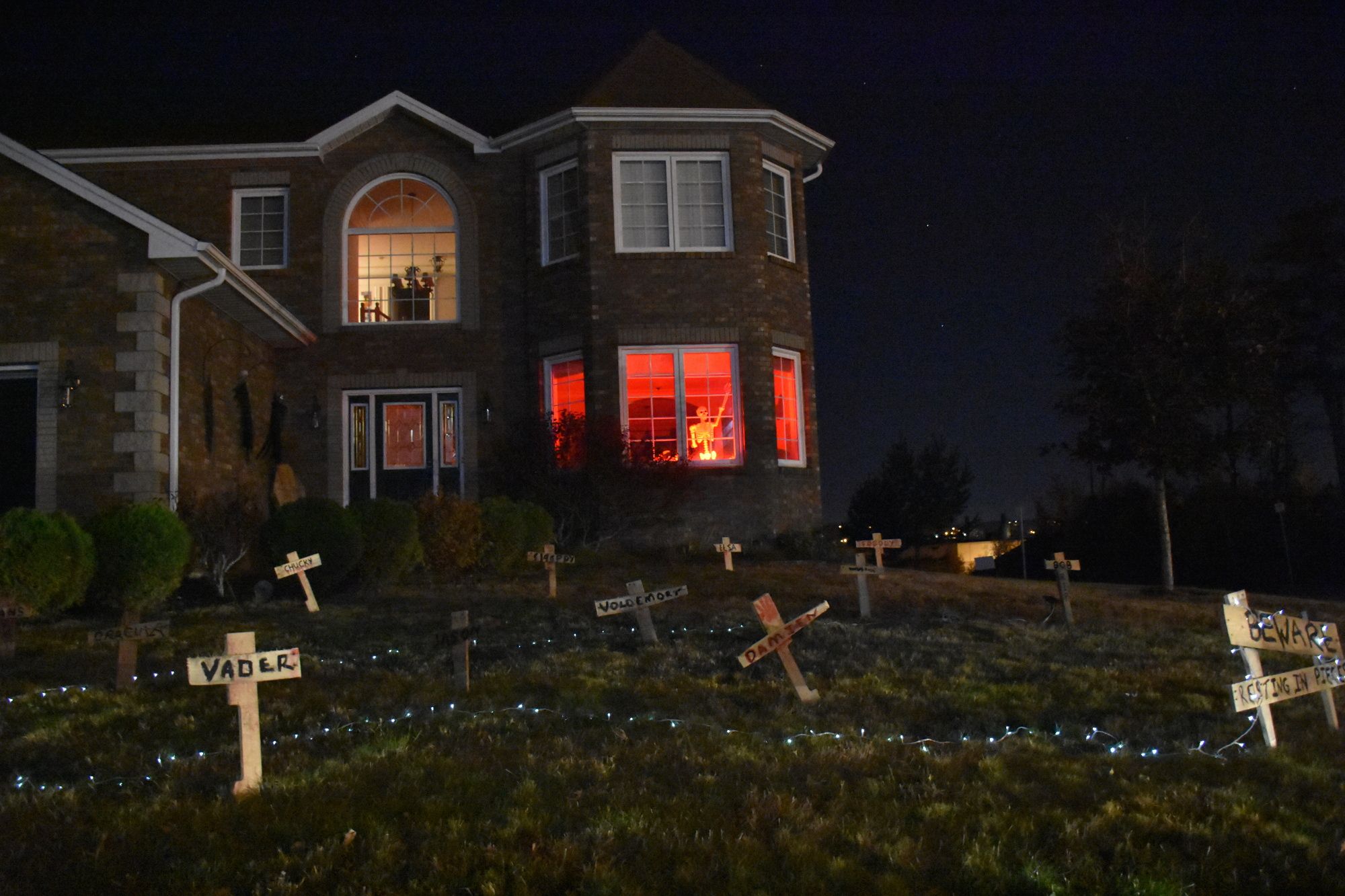 Cheap and Easy Halloween Yard Decorations 5 Steps (with Pictures