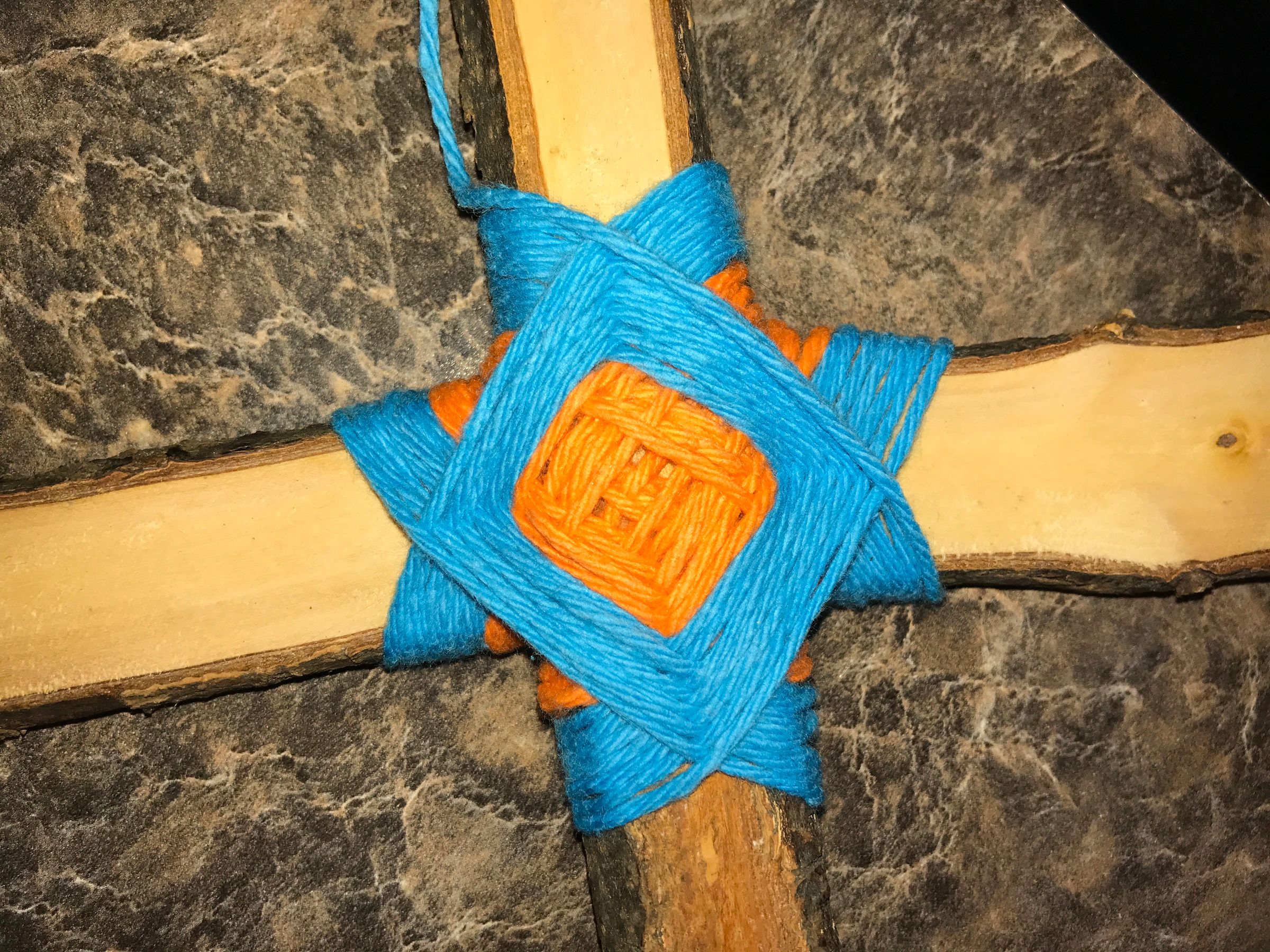 How to Make an Ojo De Dios (God's Eye) : 11 Steps - Instructables