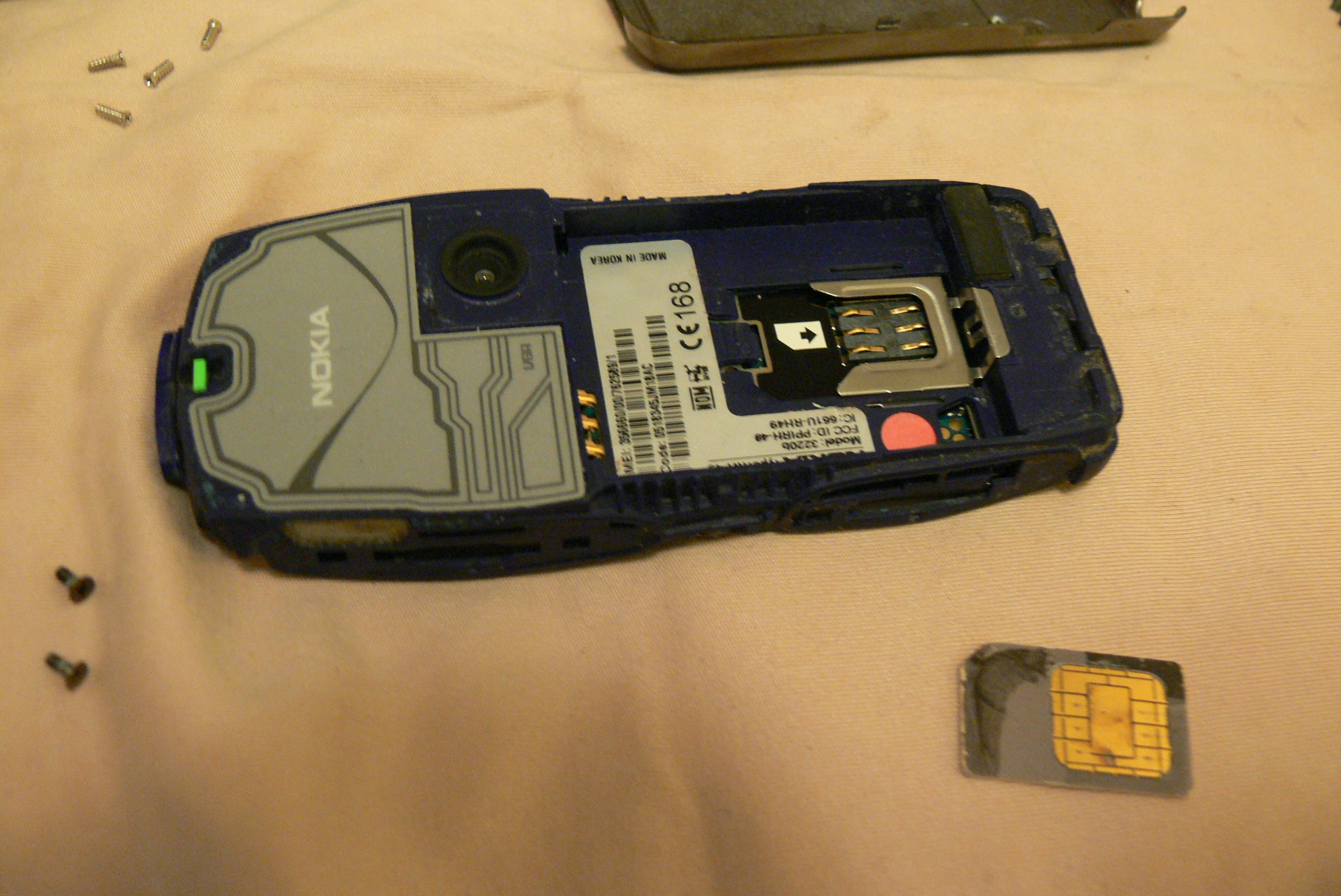 How to Save a Wet MP3 Player, Cell Phone, Camera, PDA, Etc.