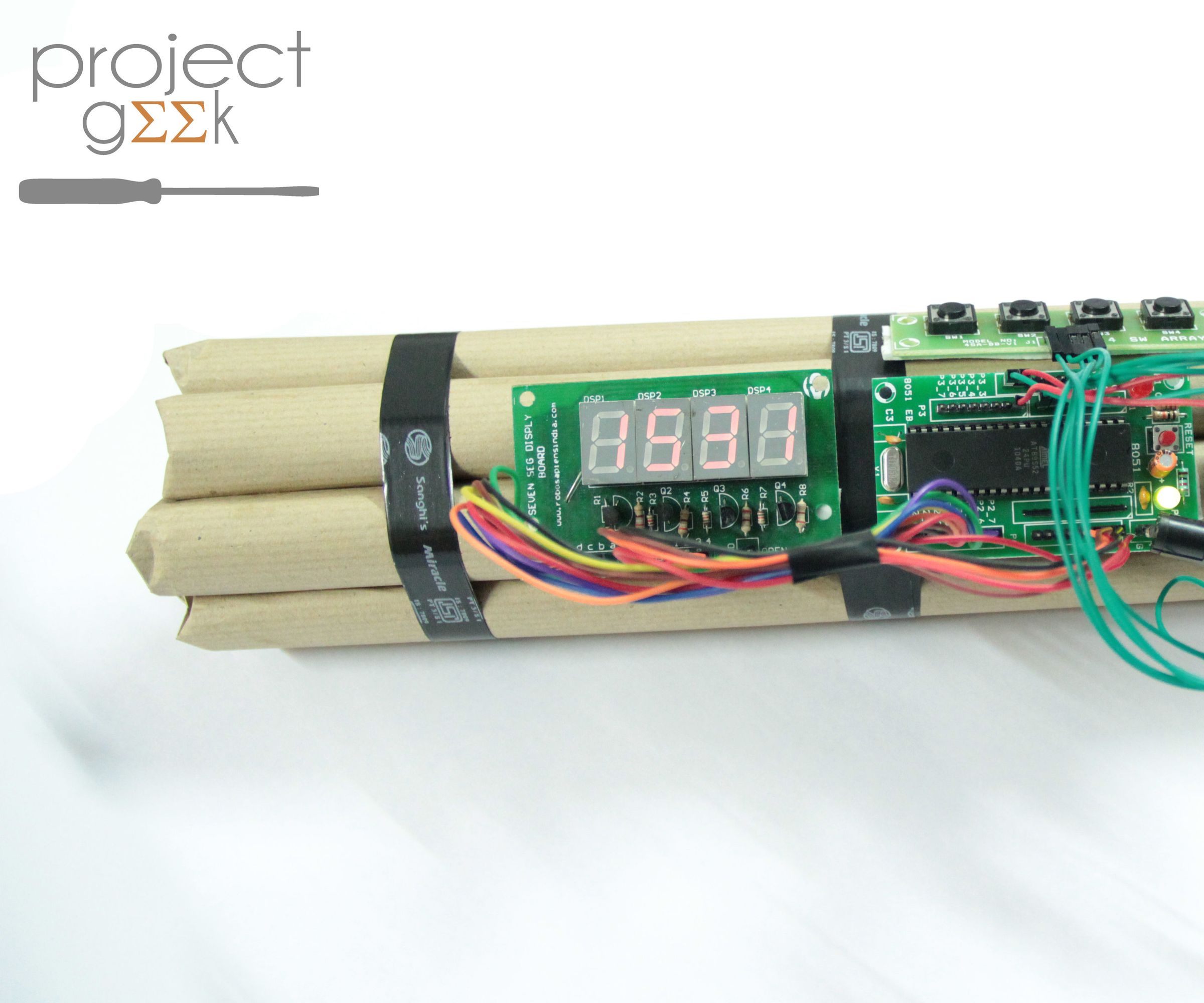 Prop Bomb Count Down Timer - Project Geek #1