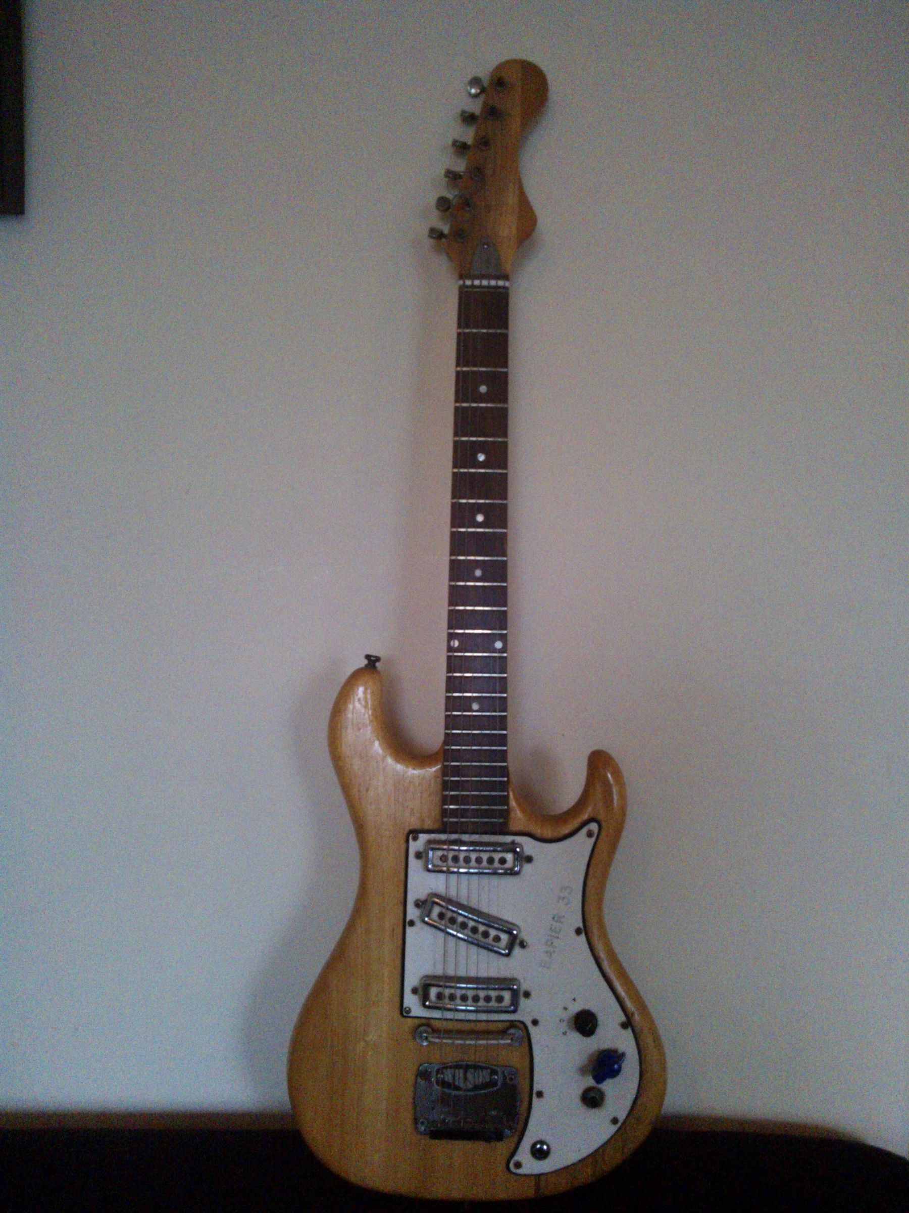 Wilson Rapier 33. Fretboard Repair.