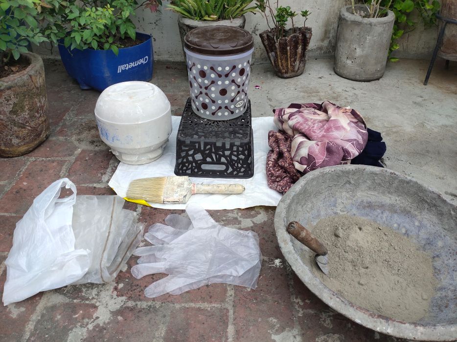 DIY Garden Pots From Old Cloth and Cement : 10 Steps (with Pictures ...