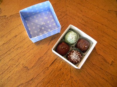 CARDSTOCK TRUFFLE/GIFT BOX : 11 Steps - Instructables