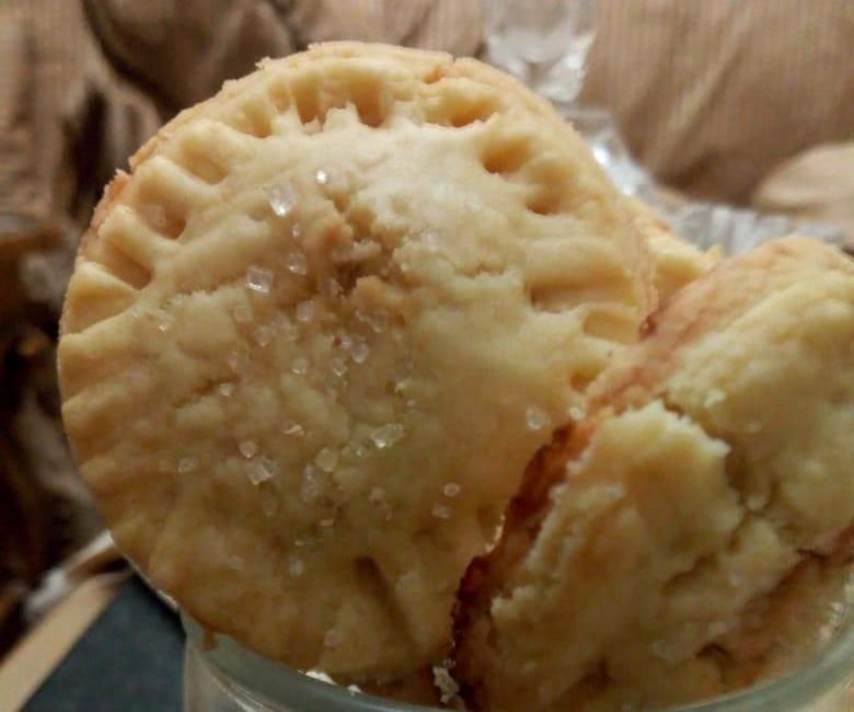 Nectarine Pie Pops