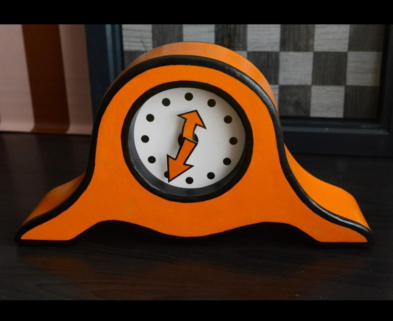 Cartoon Style Clock Upcycle