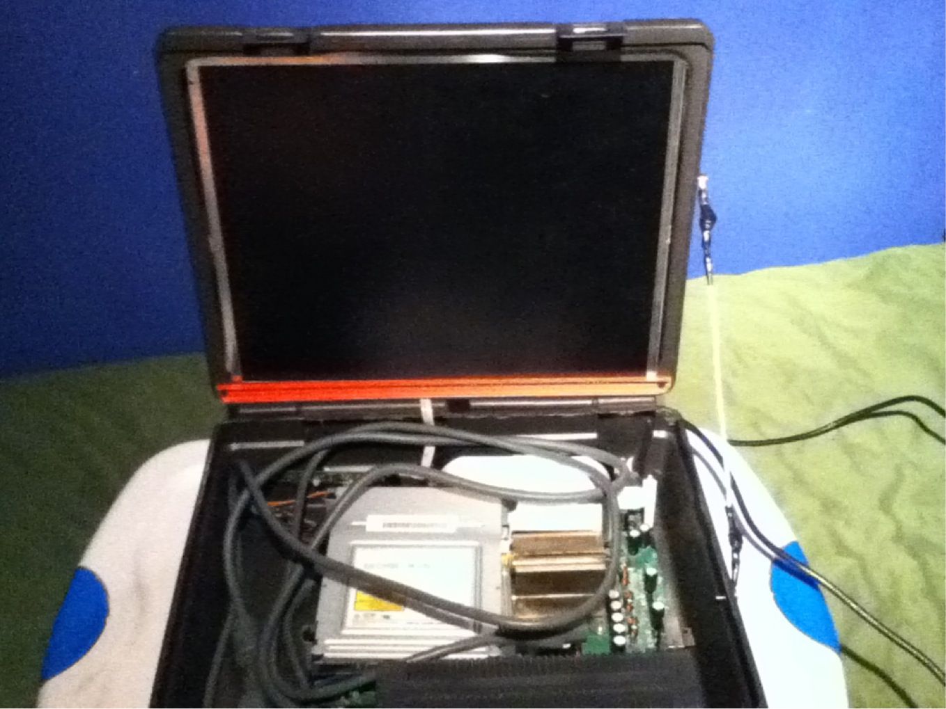 Making an xbox 360 laptop part 1