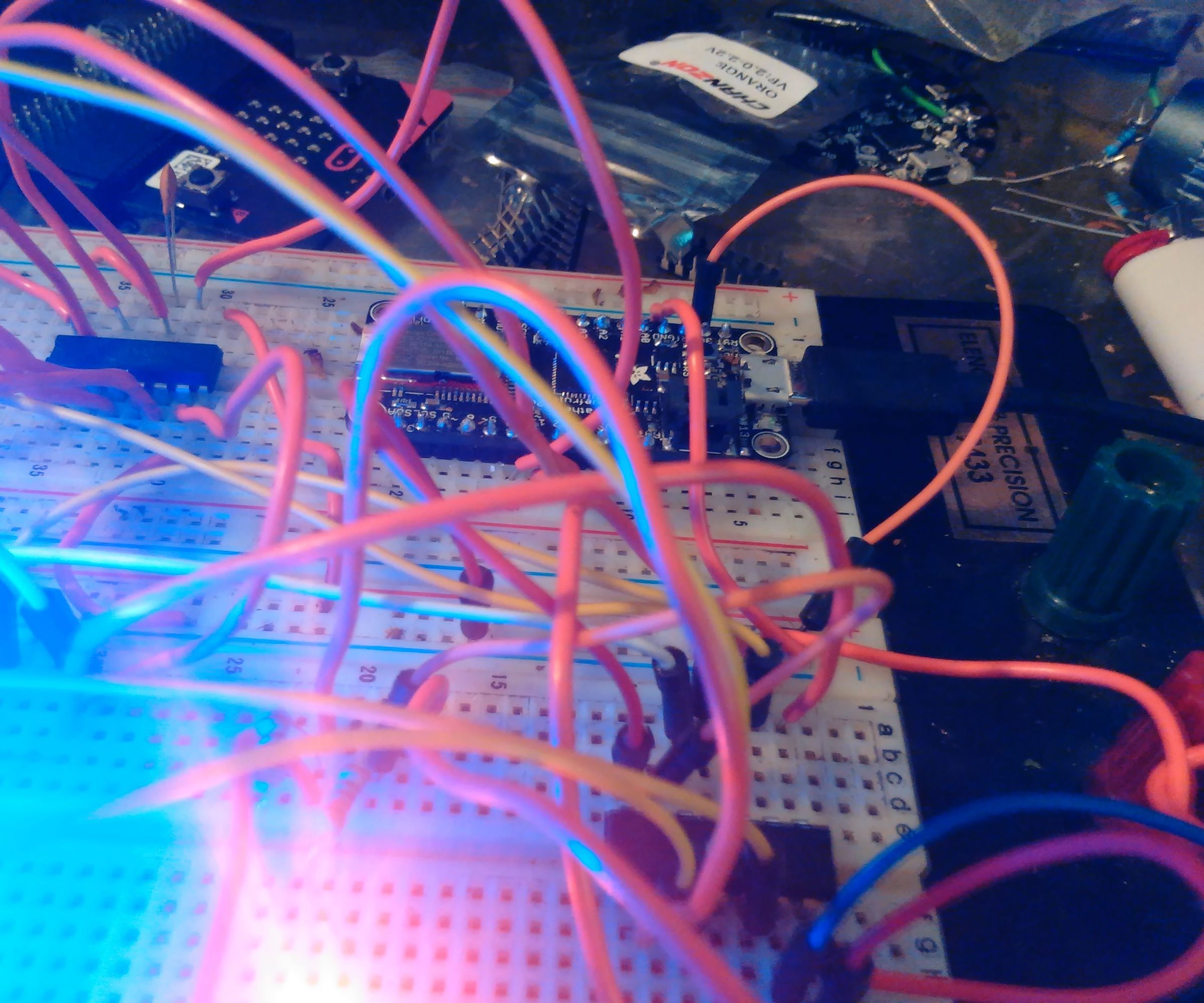 Adafruit Feather 32u4  and HC74xx Logic Chips