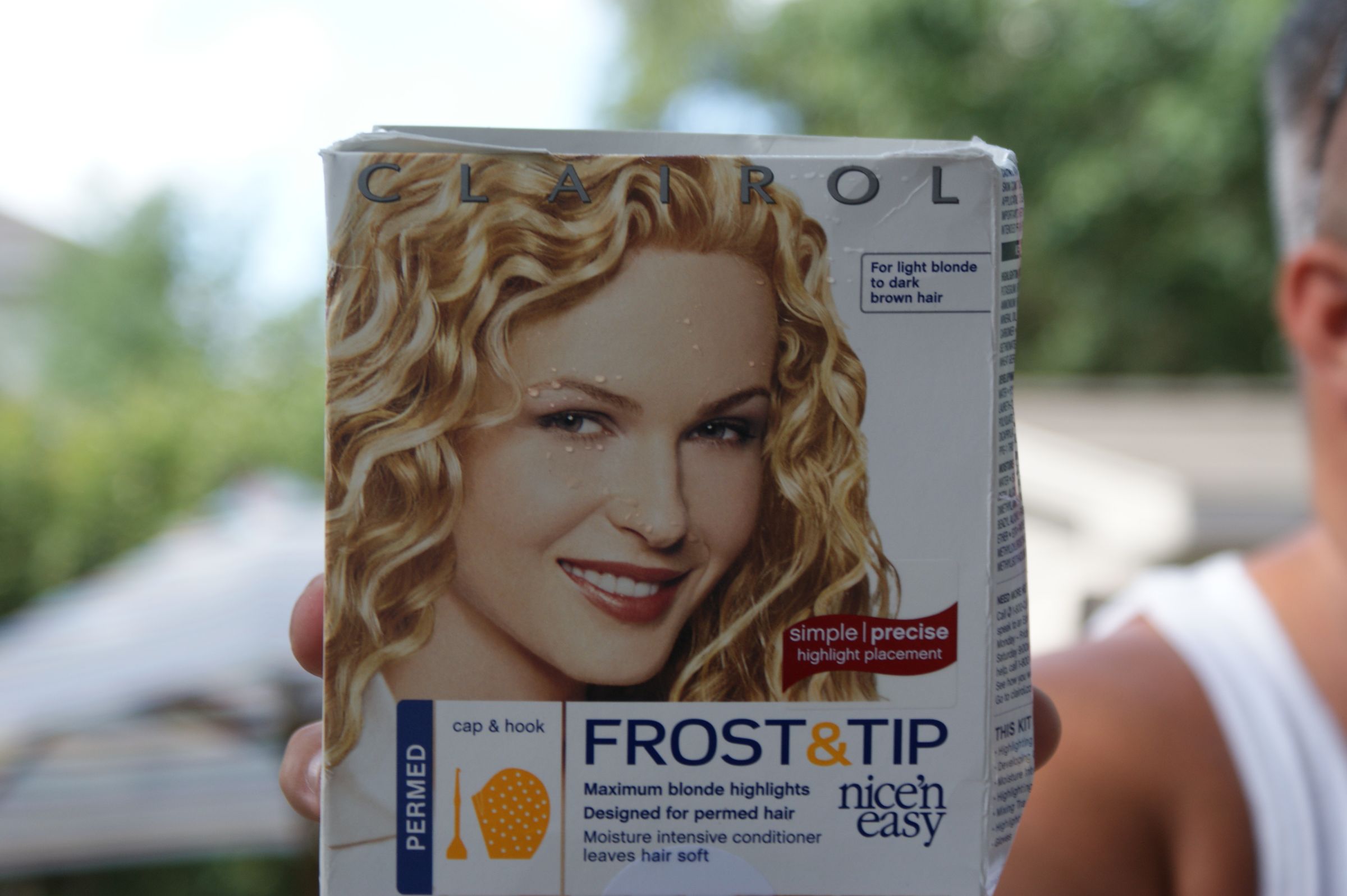 How to Cut a MOHAWK Hairdoo... and How to Dye That Bad Boy! 20 Steps