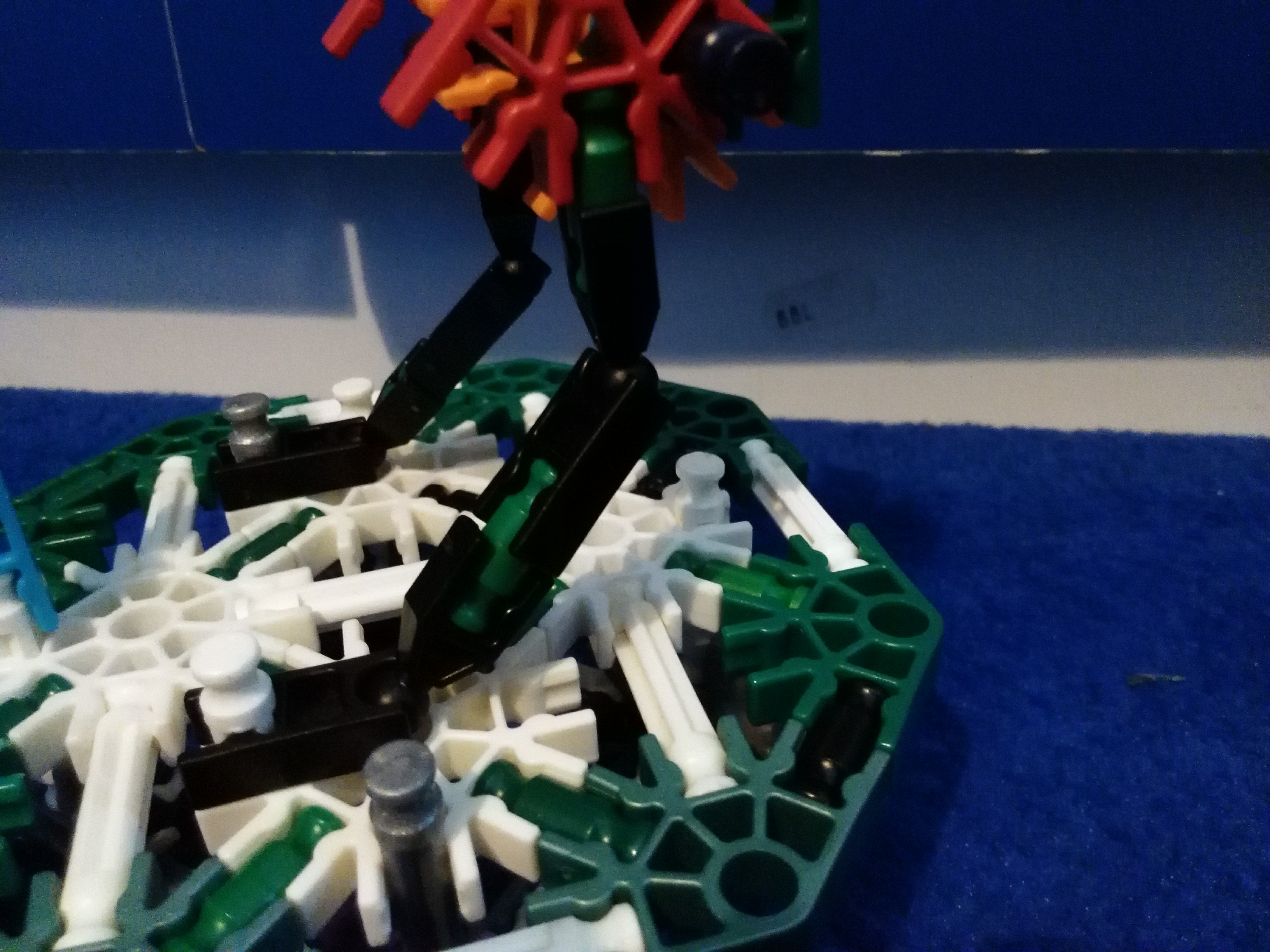 K'nex TRex! 9 Steps Instructables