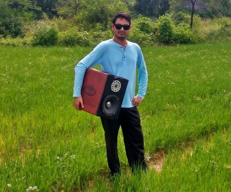 Bluetooth Boombox with USB, TF Card, FM Radio Player (under 8$)