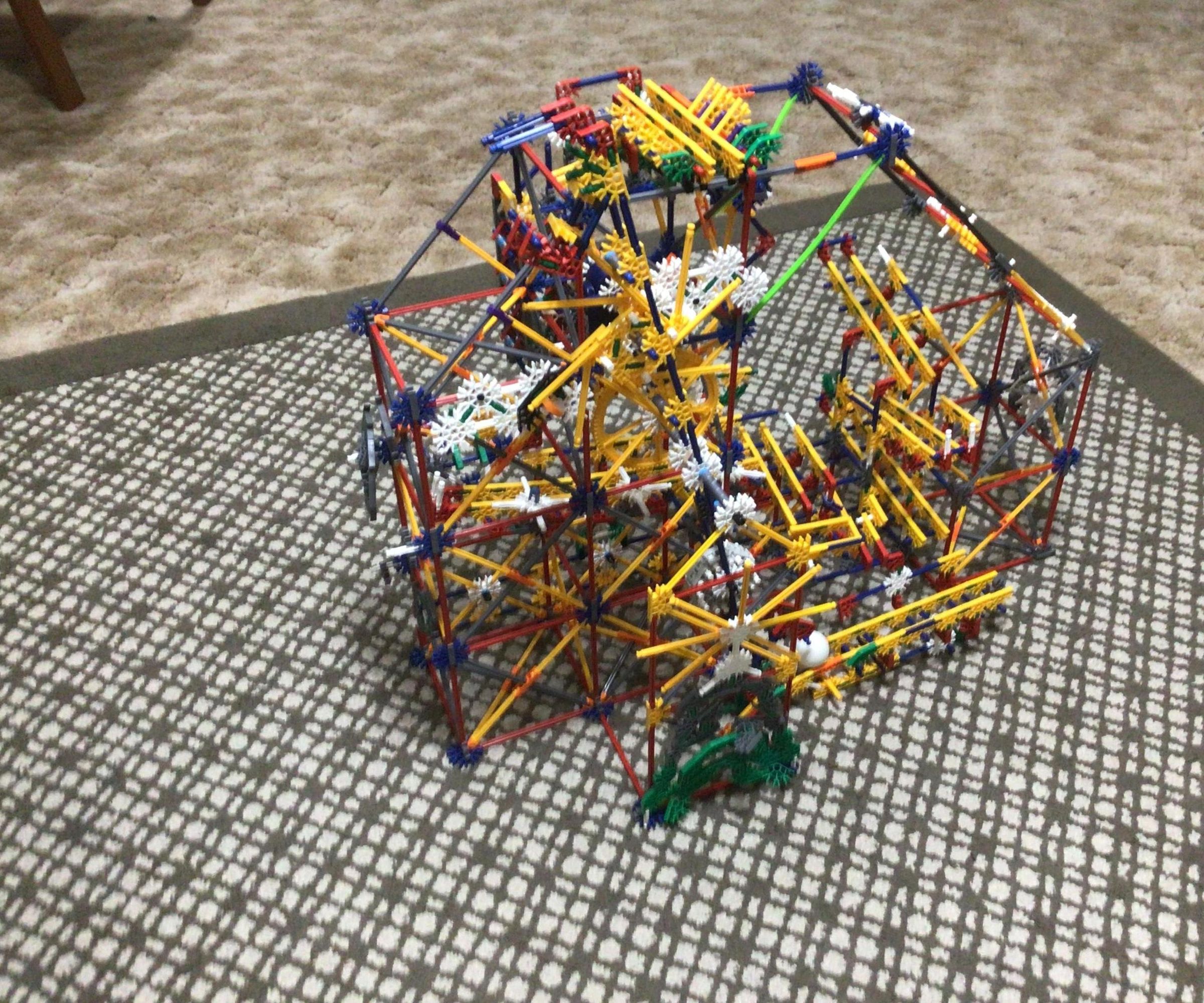 Day and Night: a Knex Ball Machine