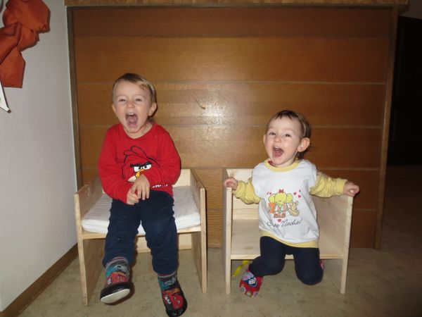 Childrens Chair/Table "Cube-Seat"