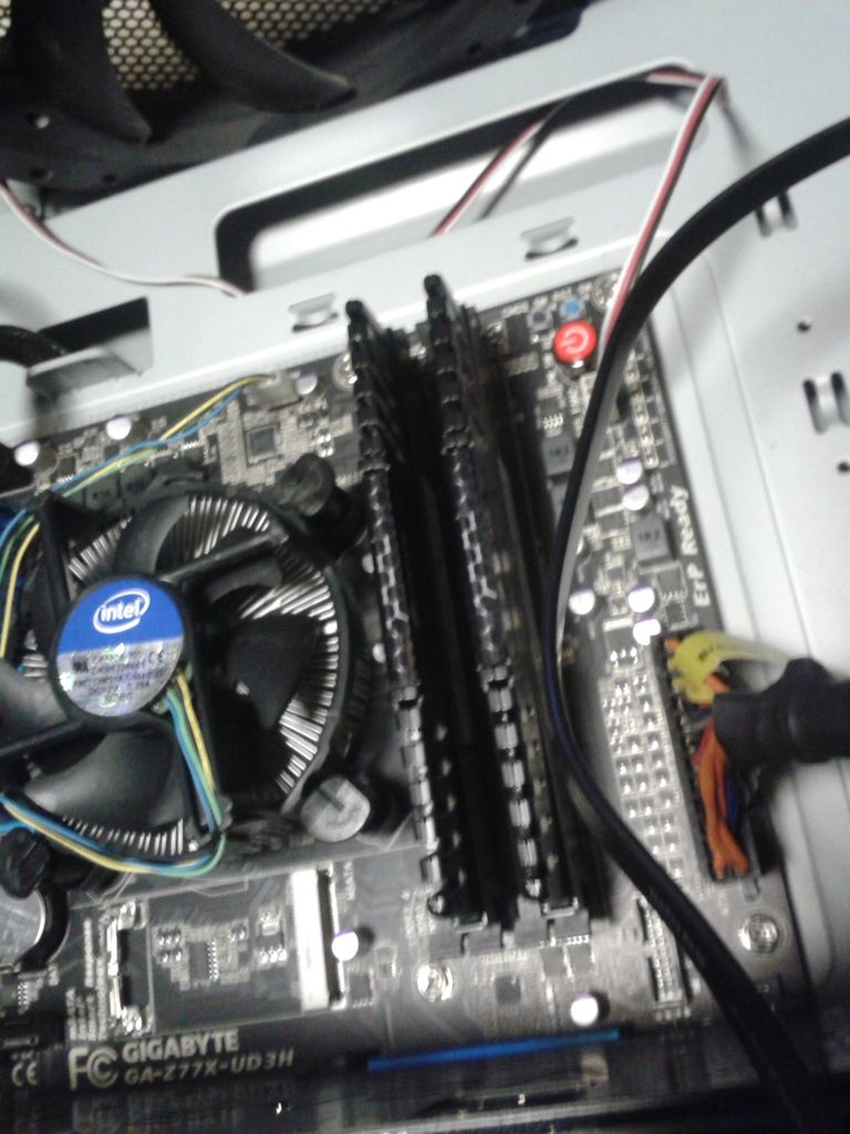 Assembling a Desktop Computer : 20 Steps (with Pictures) - Instructables