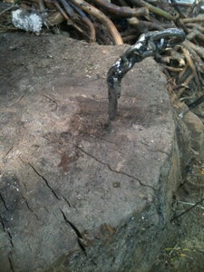 How to Make a Survival Knife From a Chain and Hand Pruners (welding)