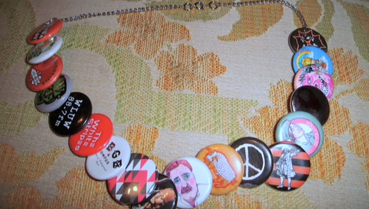 How to Make a Button Necklace