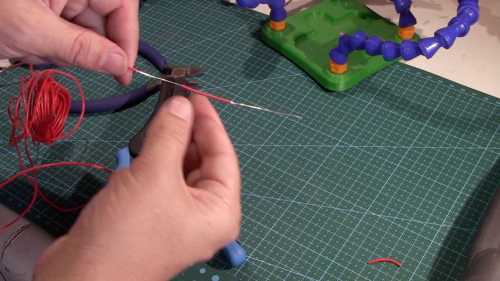 Hacking USB + Power Banks 10 Steps Instructables