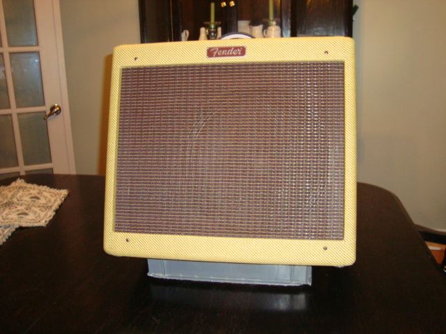 DIY Guitar Amp Stand