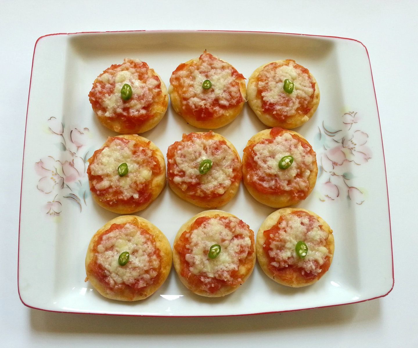 Delicious Mini Pizzas