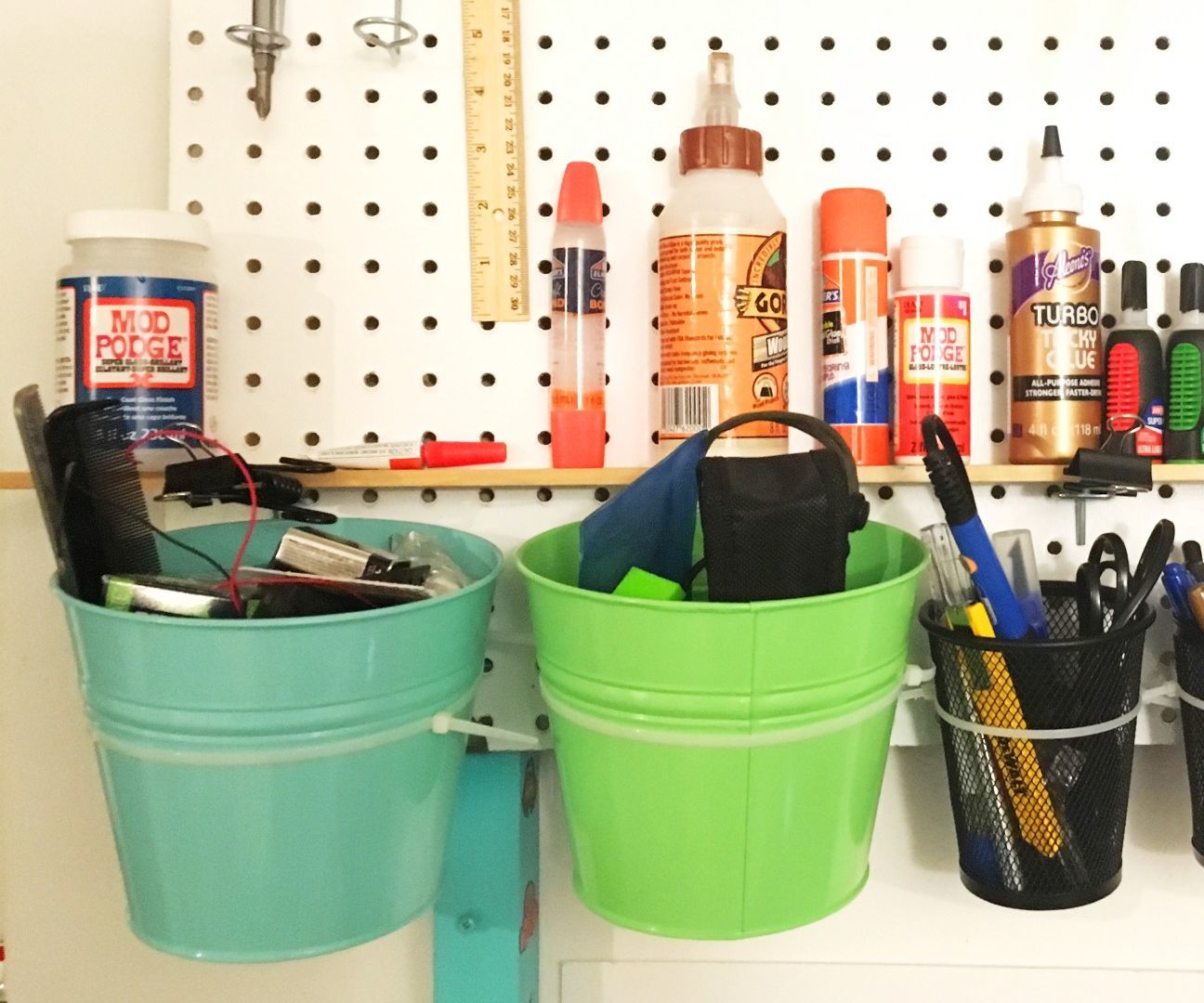 Zip Tie  Organizer to Pegboard Mount 
