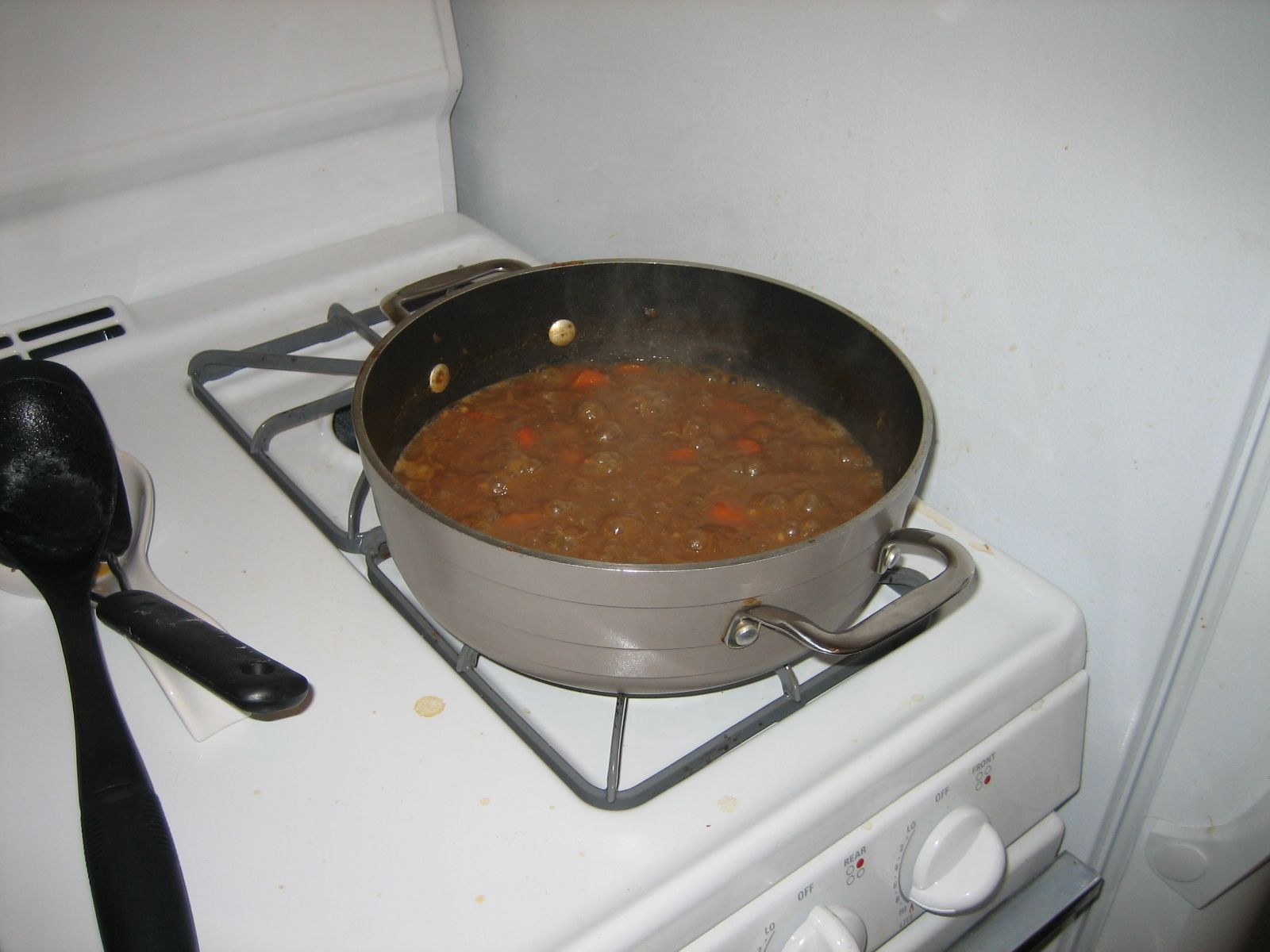 How to Make My Favorite Garlic Studded Pot Roast! 7 Steps (with