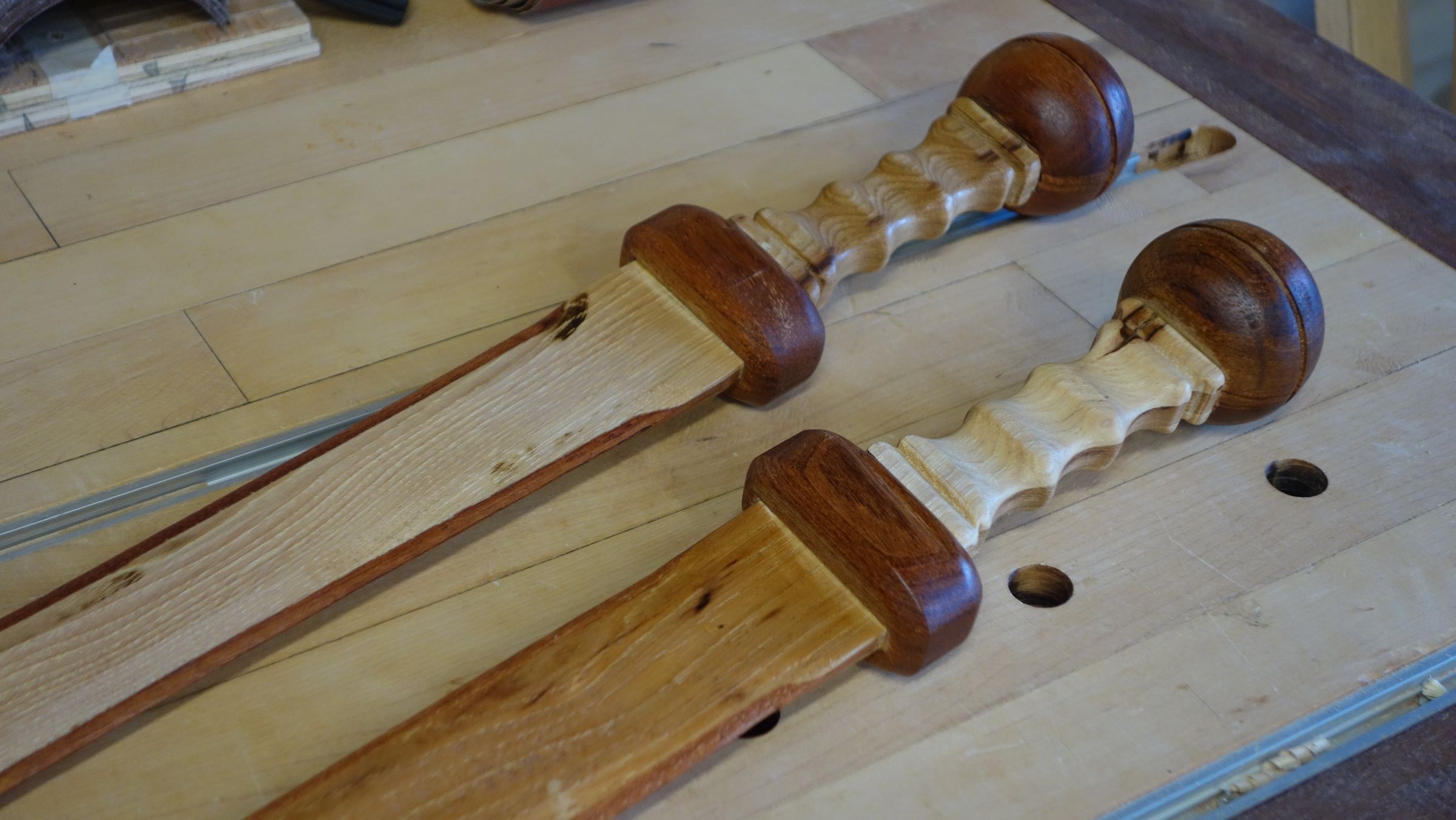 Wooden Gladius Swords : 7 Steps (with Pictures) - Instructables