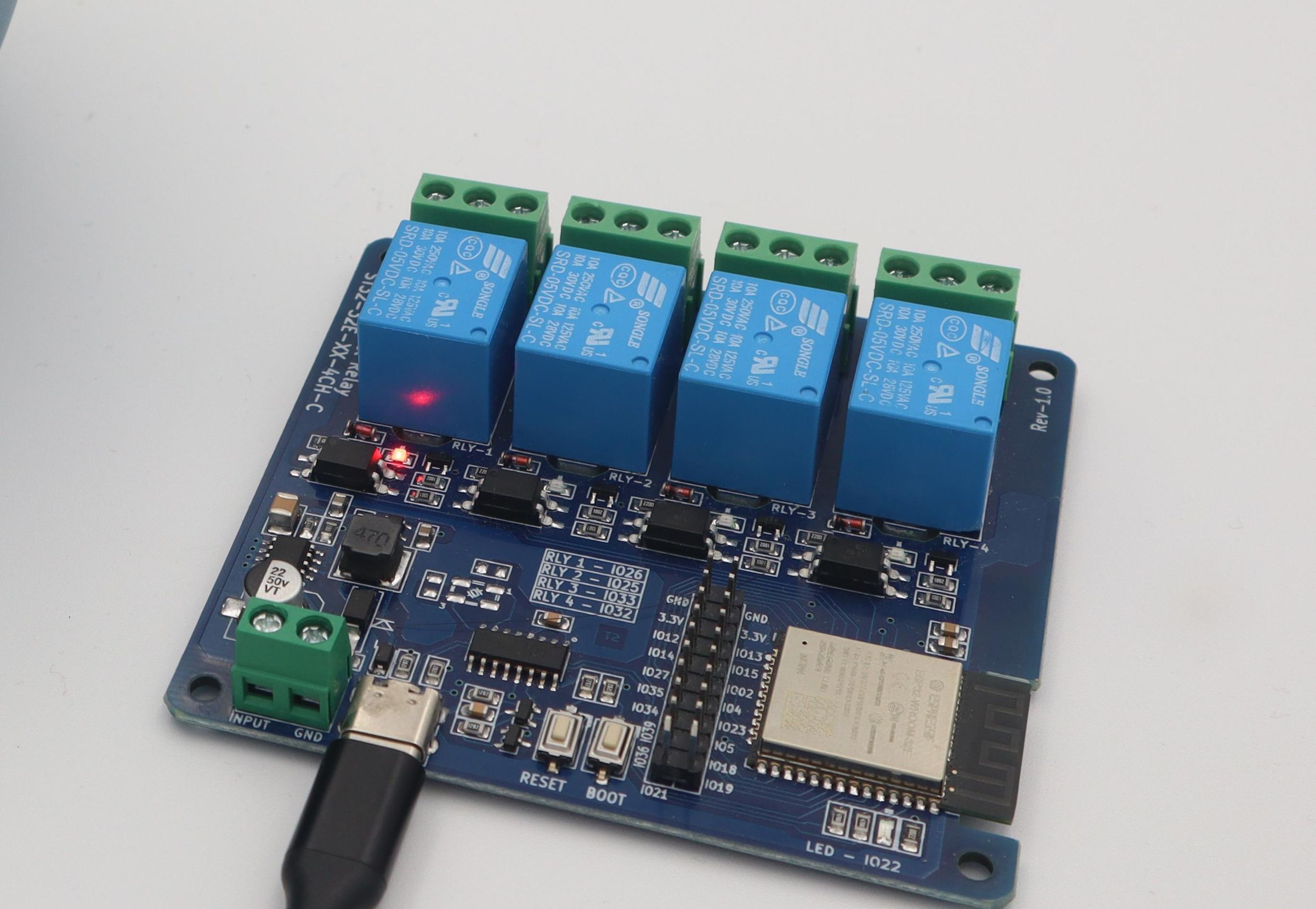 demo_alexa_esp32_relay_1_on.jpg