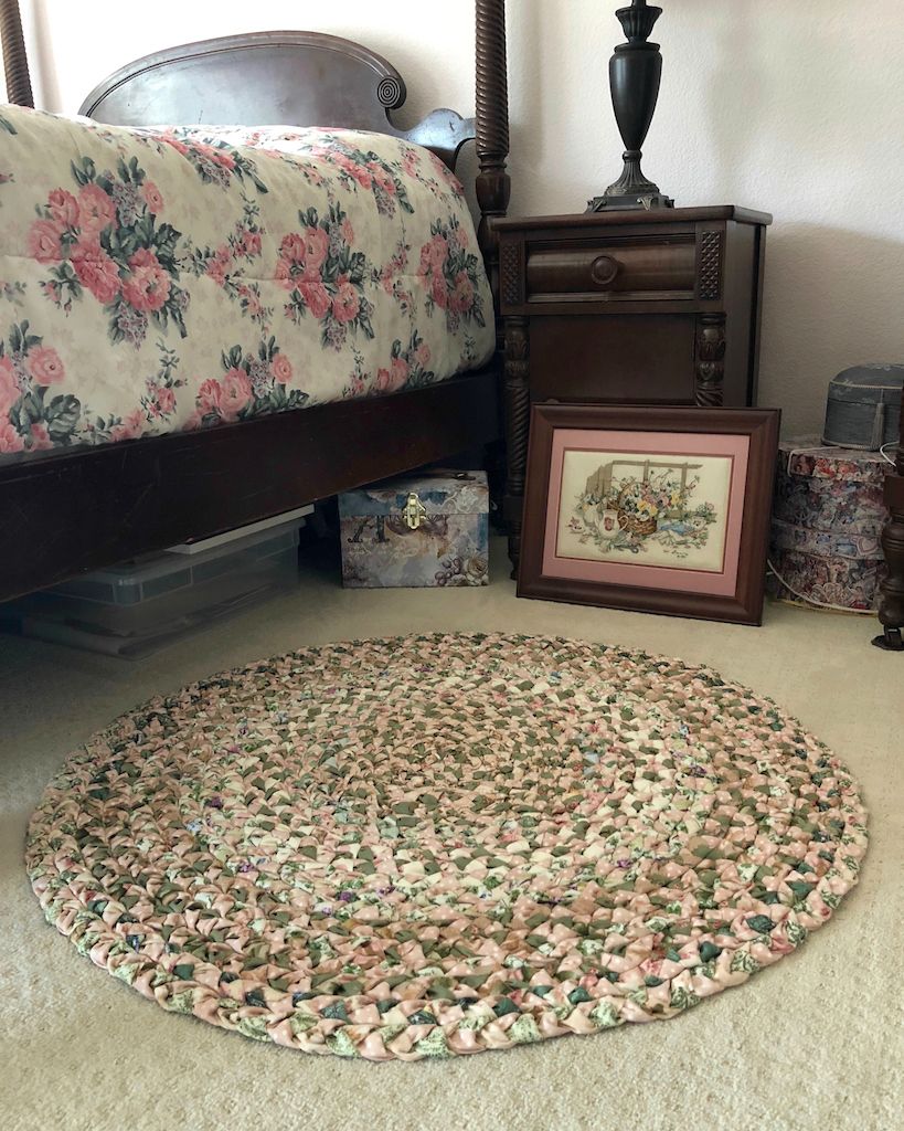 Sewed Rug A Hand Woven and Hand Sewn Rag Rug : 8 Steps (with Pictures ...