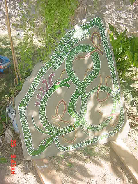 How to Carve a Rune Stone to Decorate Your Yard/garden