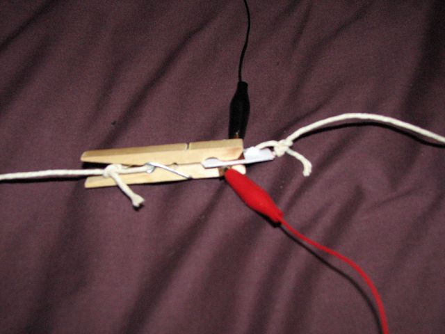 Tripwire String Quick and Dirty Electric Tripwire -The Home Guard Mix. : 4 Steps ...