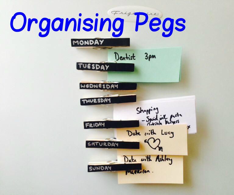 Days of the week organising pegs