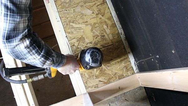 How to Build a Walk-In Shower (Part 1: Wedi Shower Pan) : 23 Steps ...
