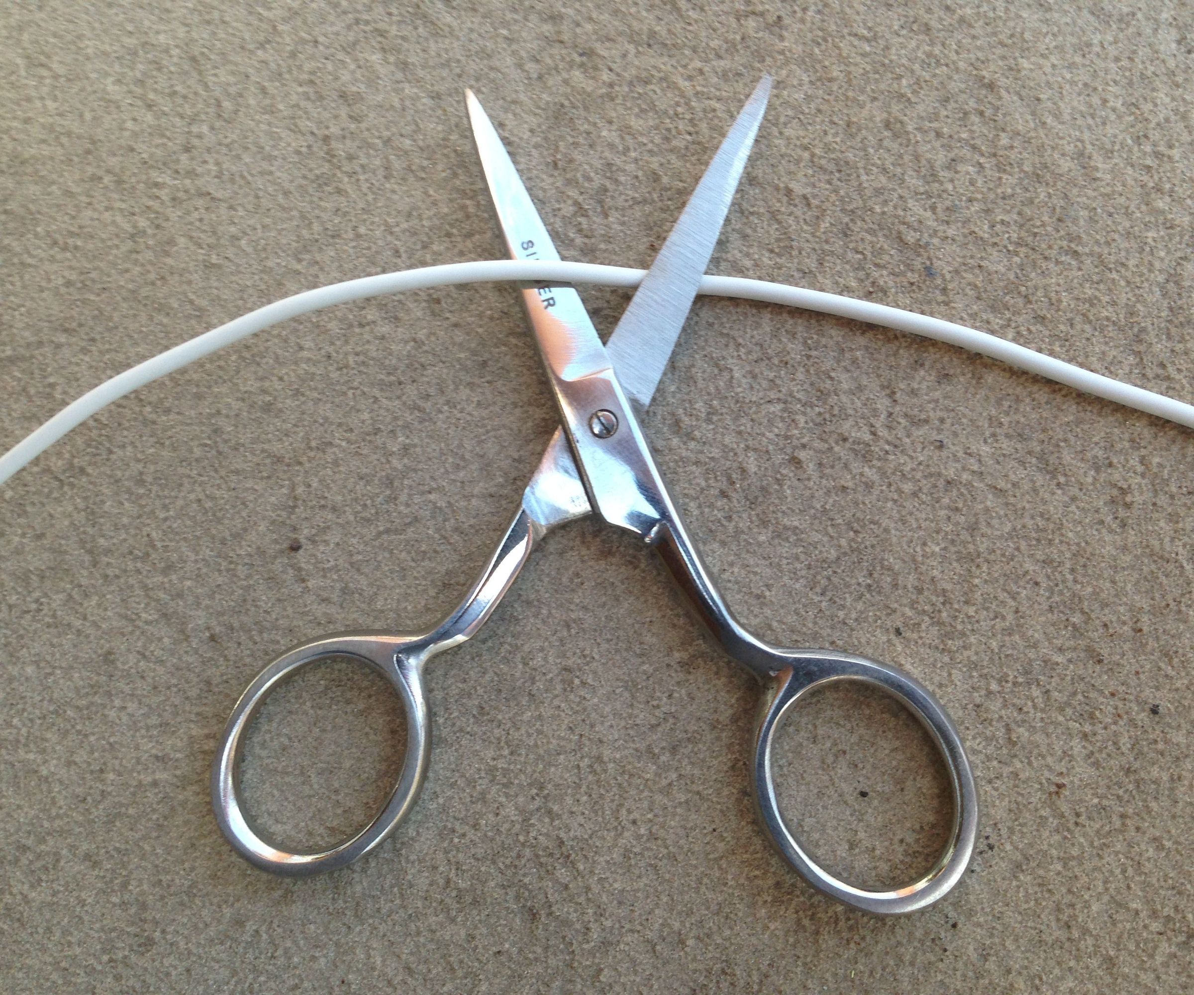 Strip Wire With Scissors 