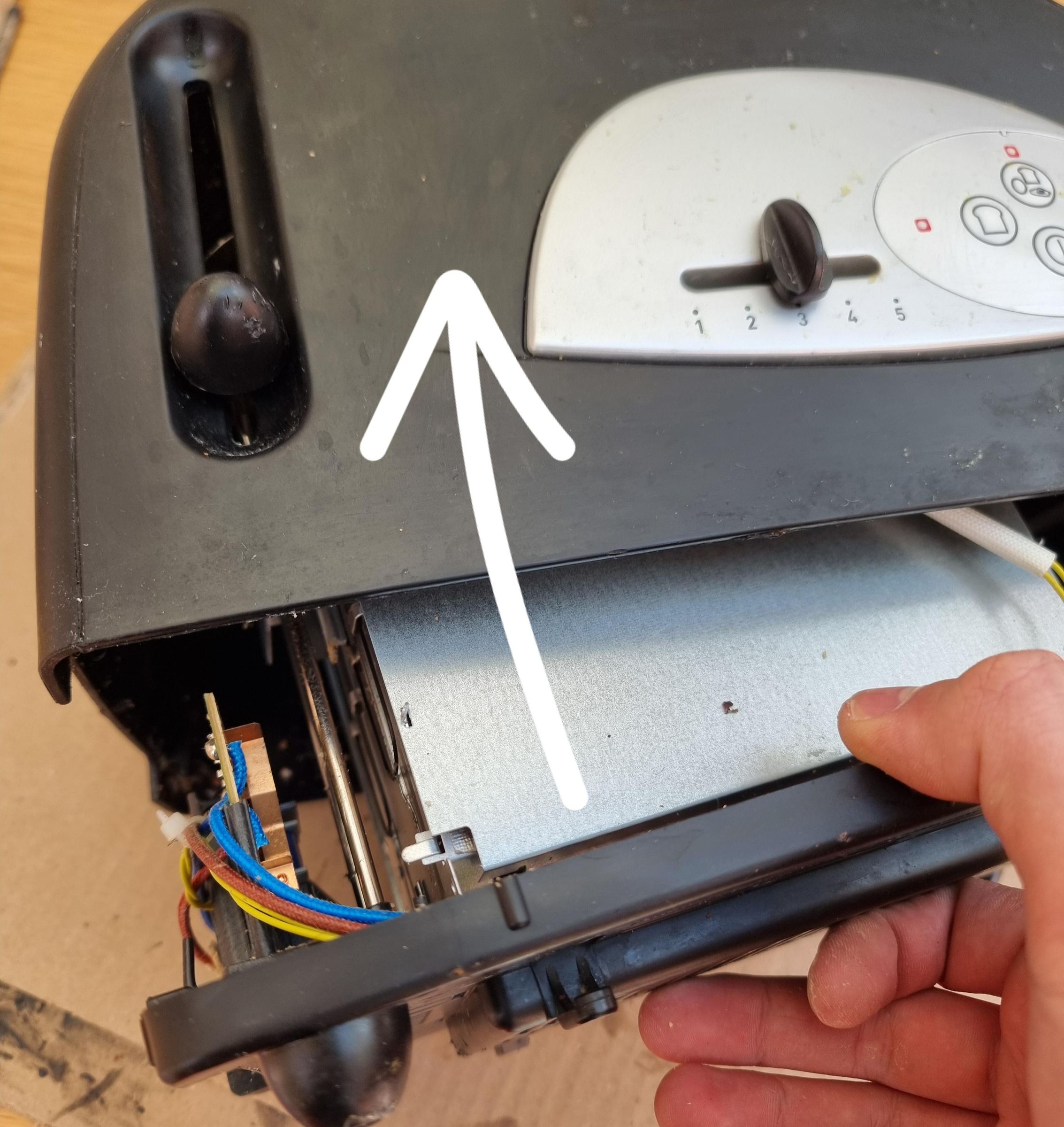 Fix an Old Broken Toaster! 8 Steps Instructables