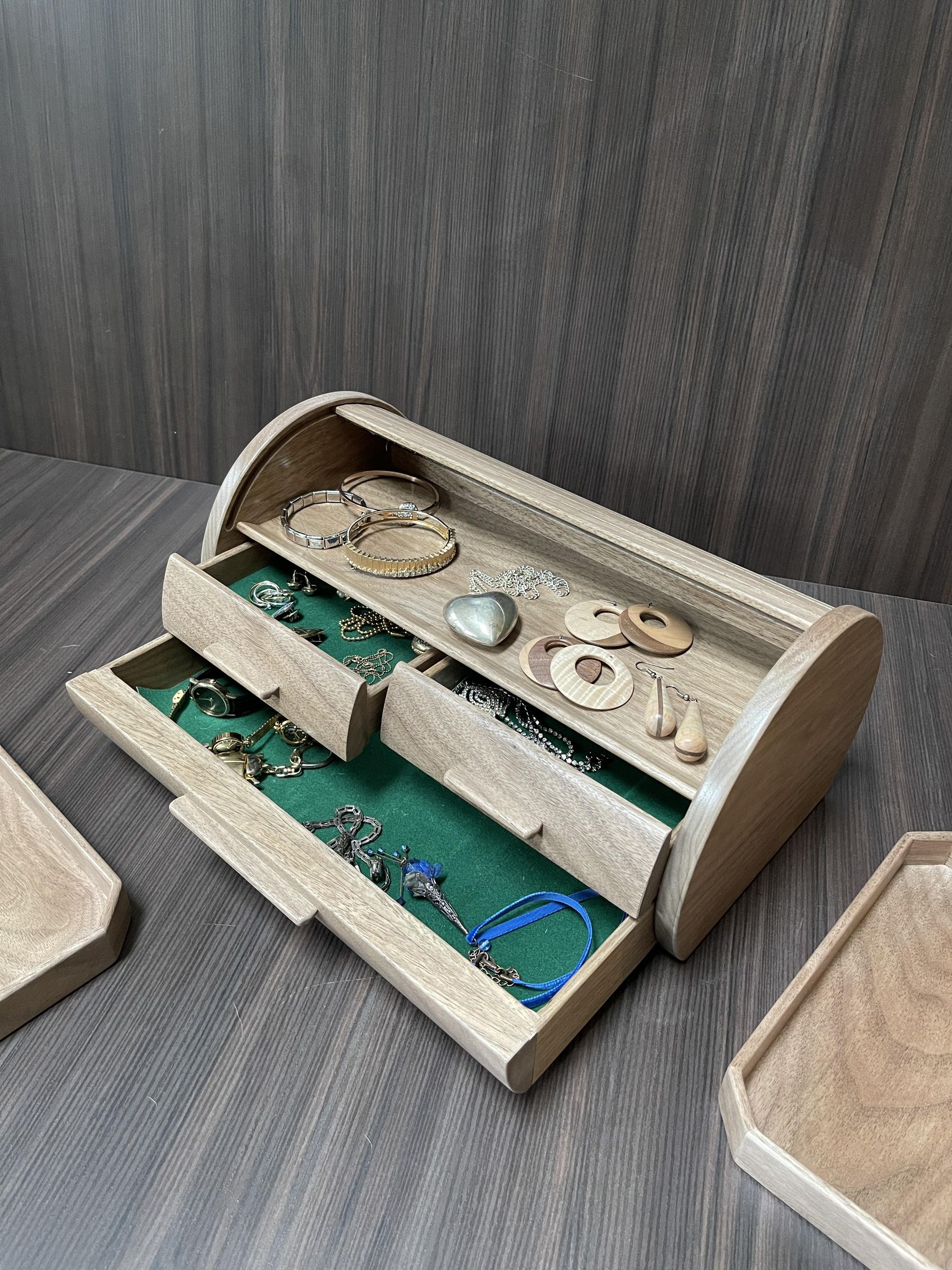 Walnut Roll Top Jewelry Box : 10 Steps (with Pictures) - Instructables