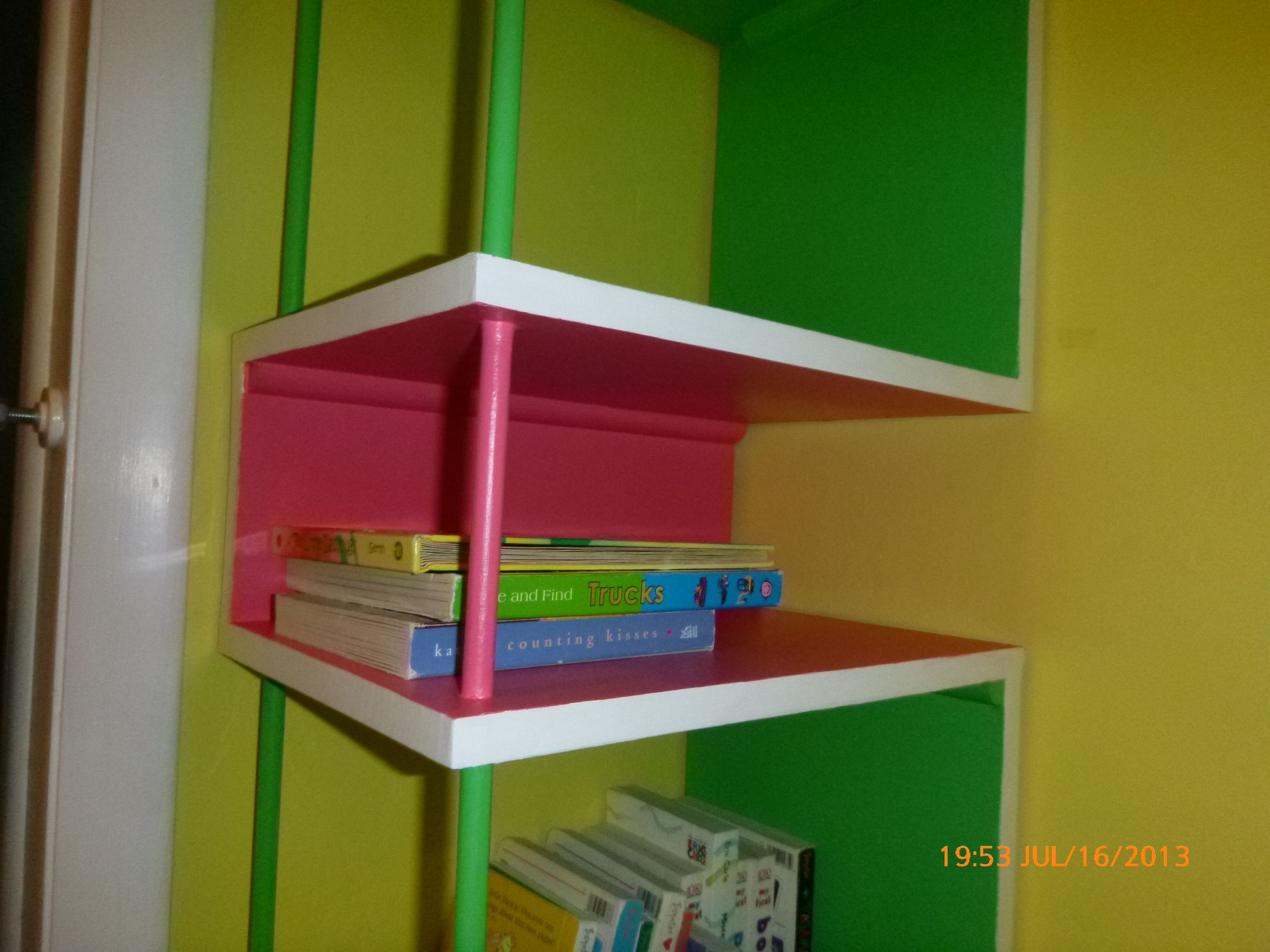 Corner Bookshelf for Kids.