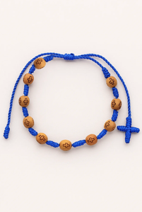 Variations and Meaning of the Color Blue in the Rosary