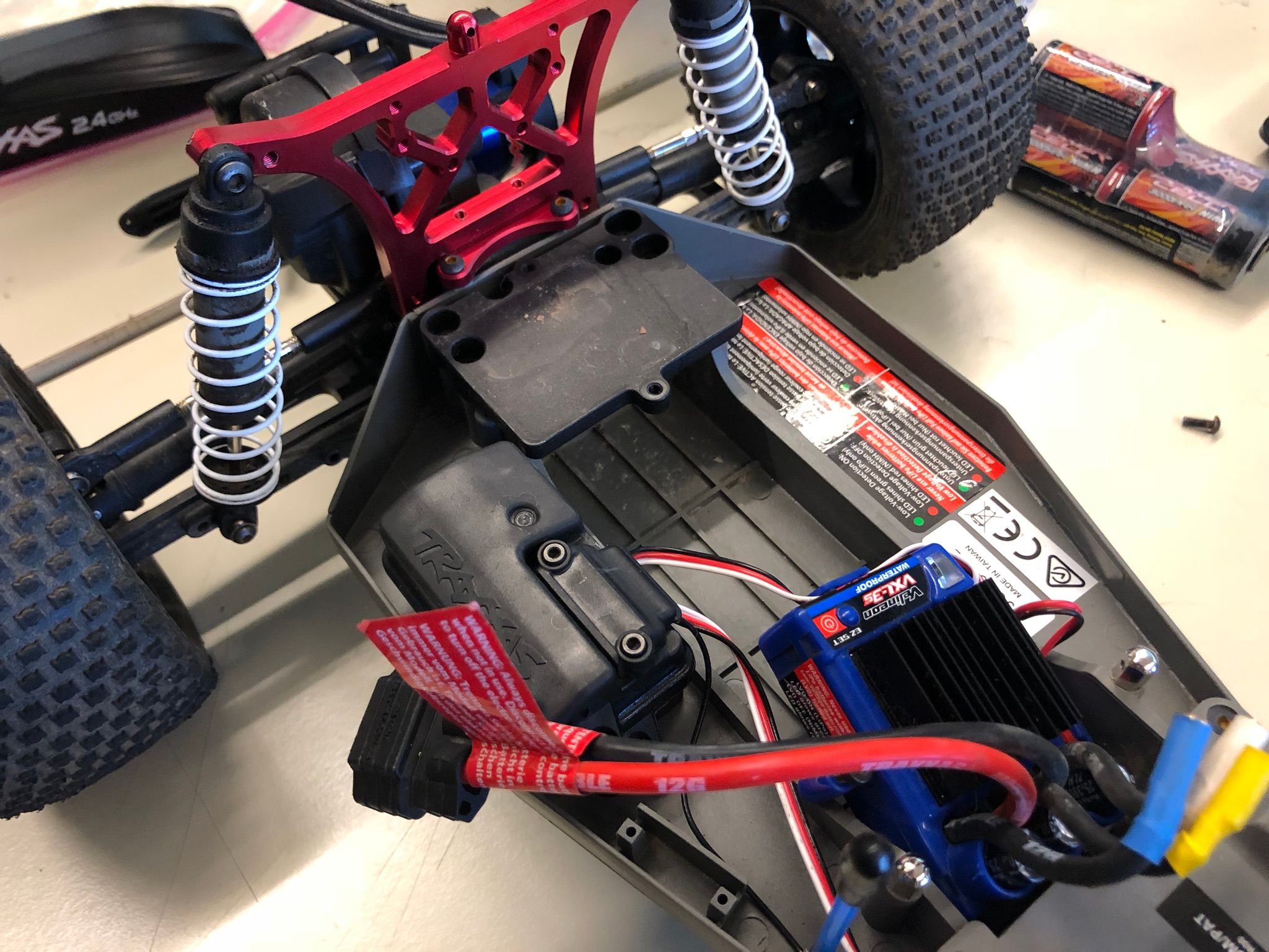 How to Install Traxxas Battery Expansion Kit 8 Steps Instructables